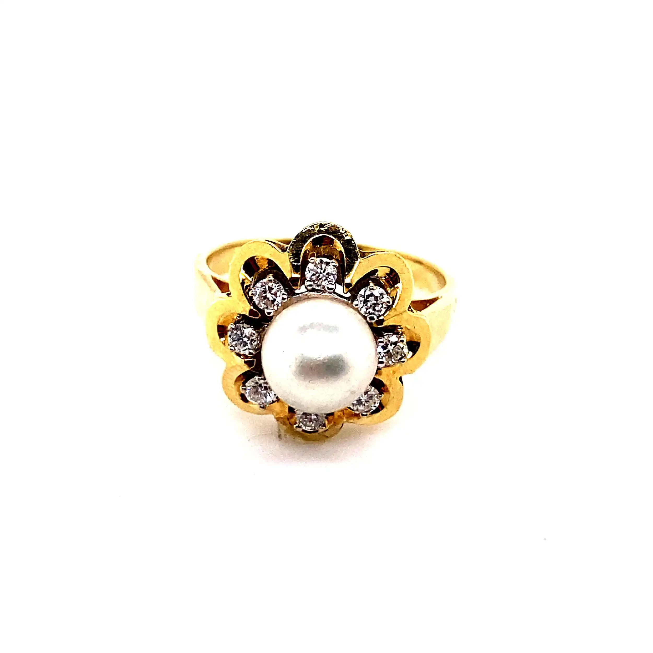 Ring Gelbgold mit Perle und Brillanten Ring Gelbgold mit Perle und Brillanten