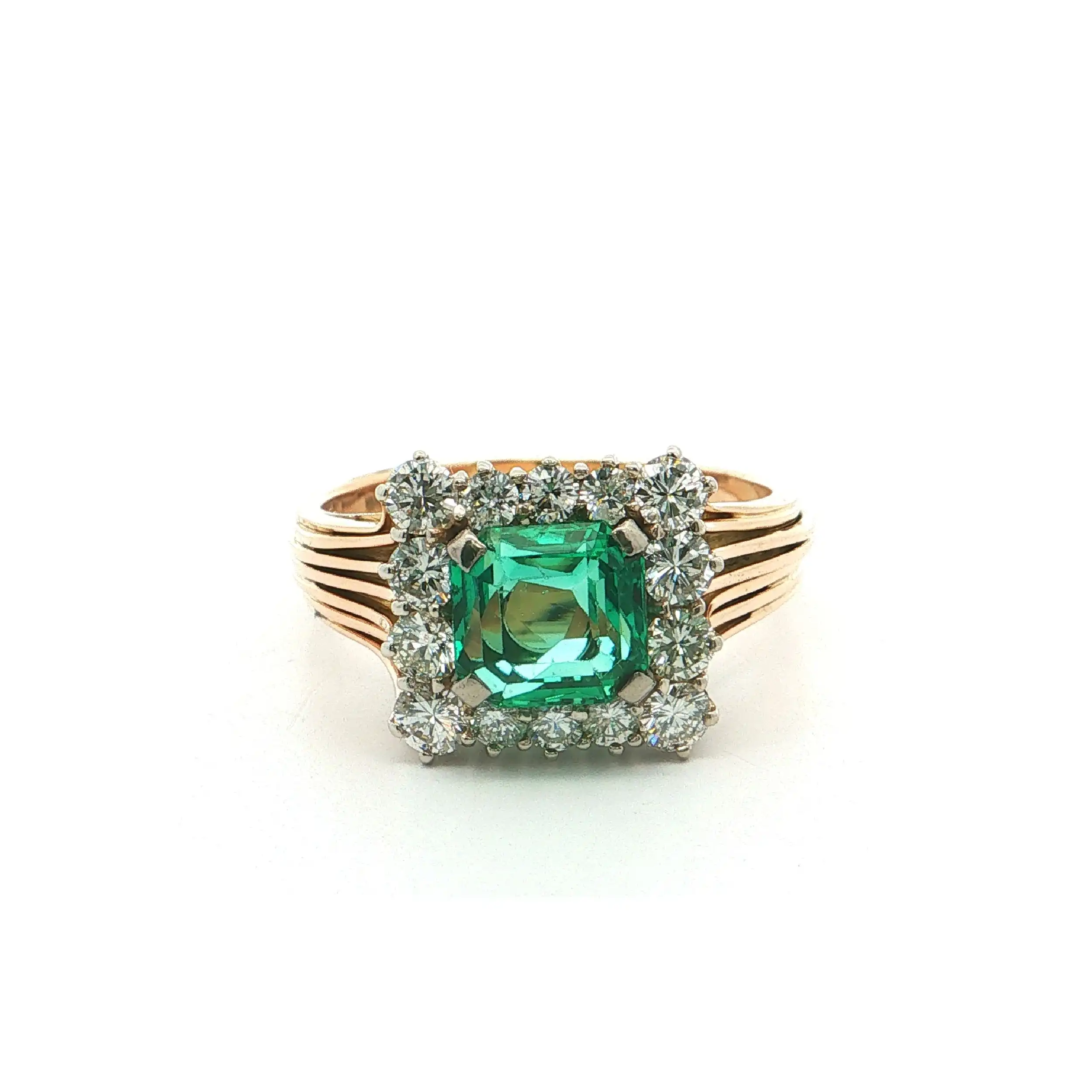 Ring Bicolor mit grünem Farbstein und Brillanten Ring Bicolor mit grünem Farbstein und Brillanten