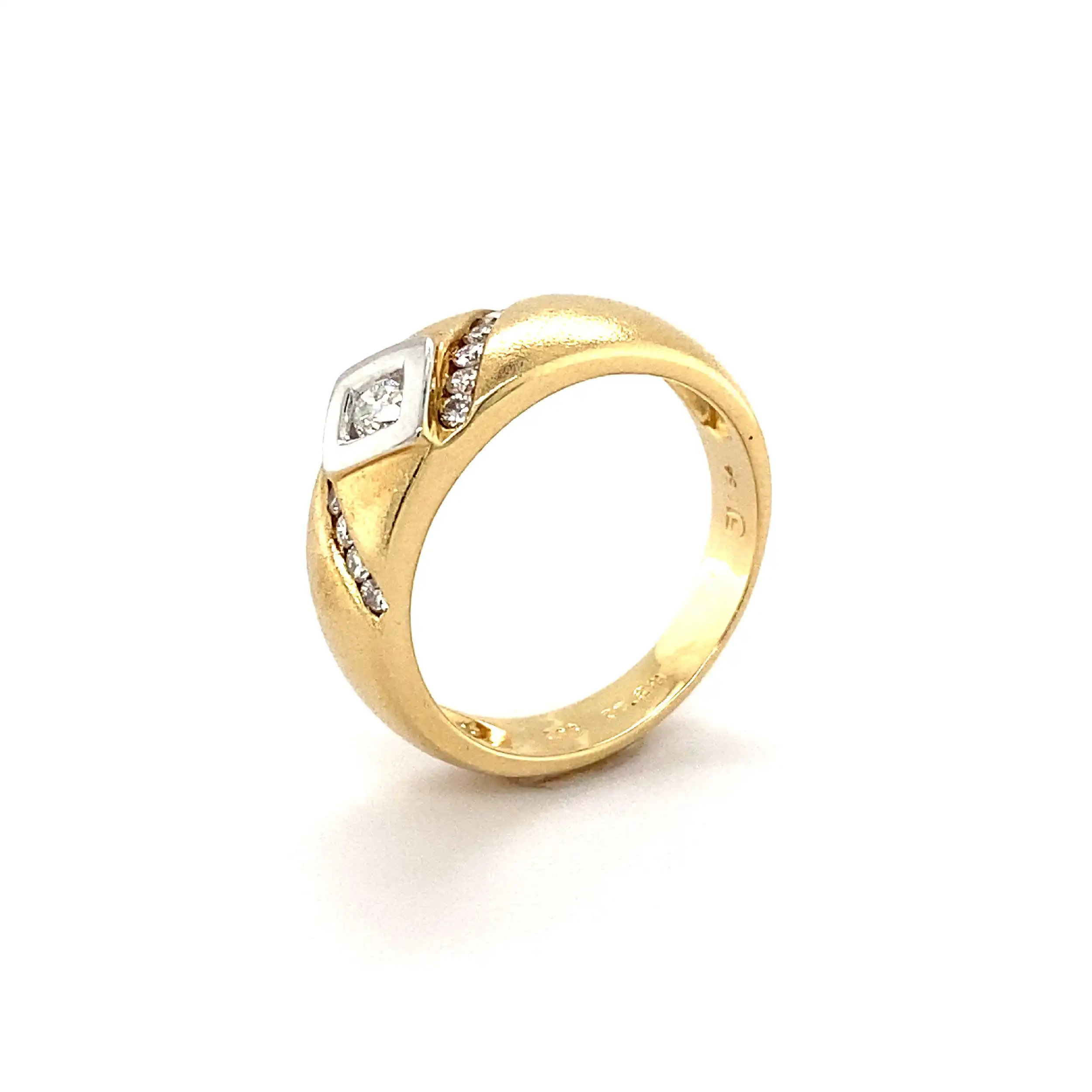 Ring Bicolor mit Brillanten Ring Bicolor mit Brillanten