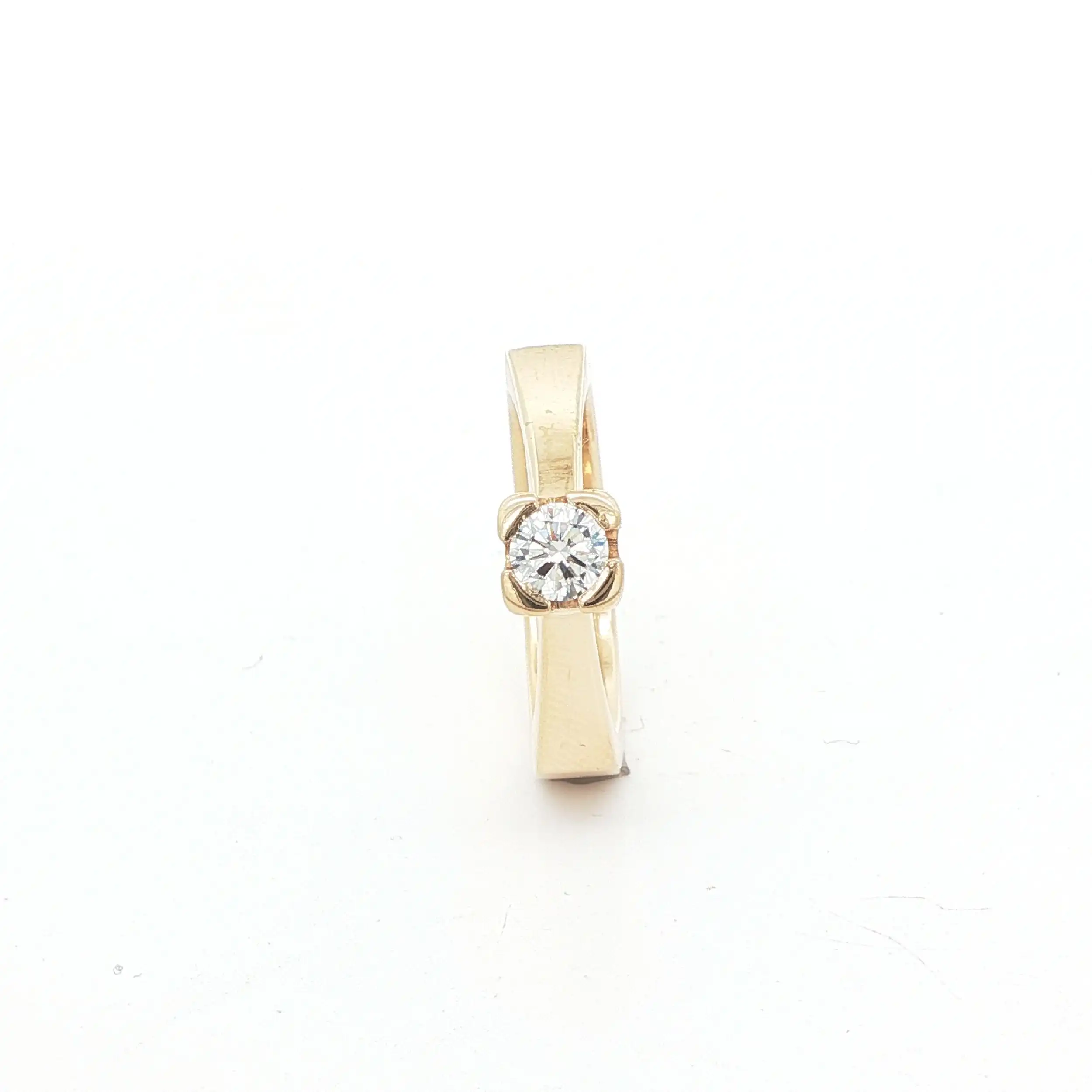 Ring Gelbgold mit Brillant Solitär Ring Gelbgold mit Brillant Solitär