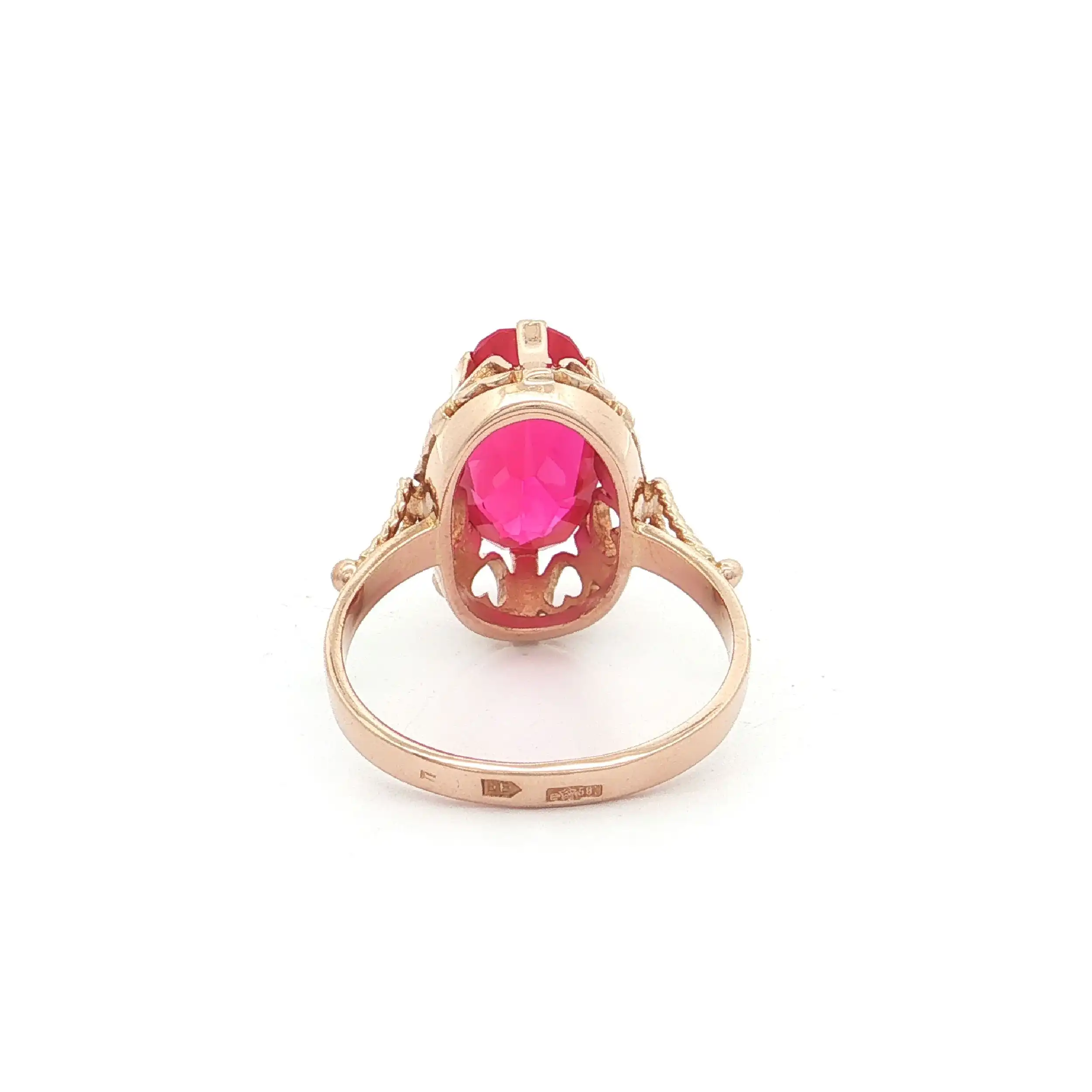 Ring Roségold mit synthetischem Korund Ring Roségold mit synthetischem Korund