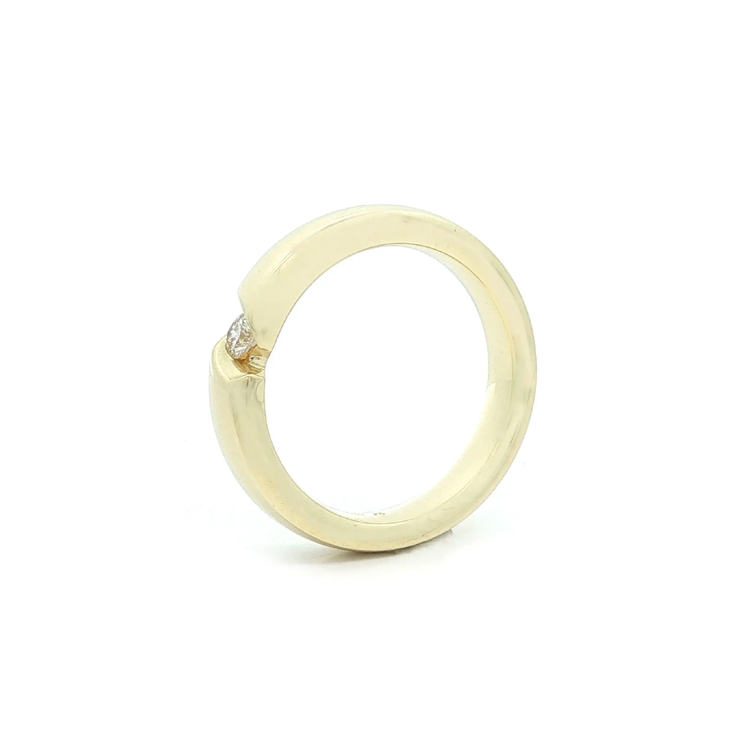 Ring Gelbgold mit Brillant, graviert mit 0,10ct Ring Gelbgold mit Brillant, graviert mit 0,10ct