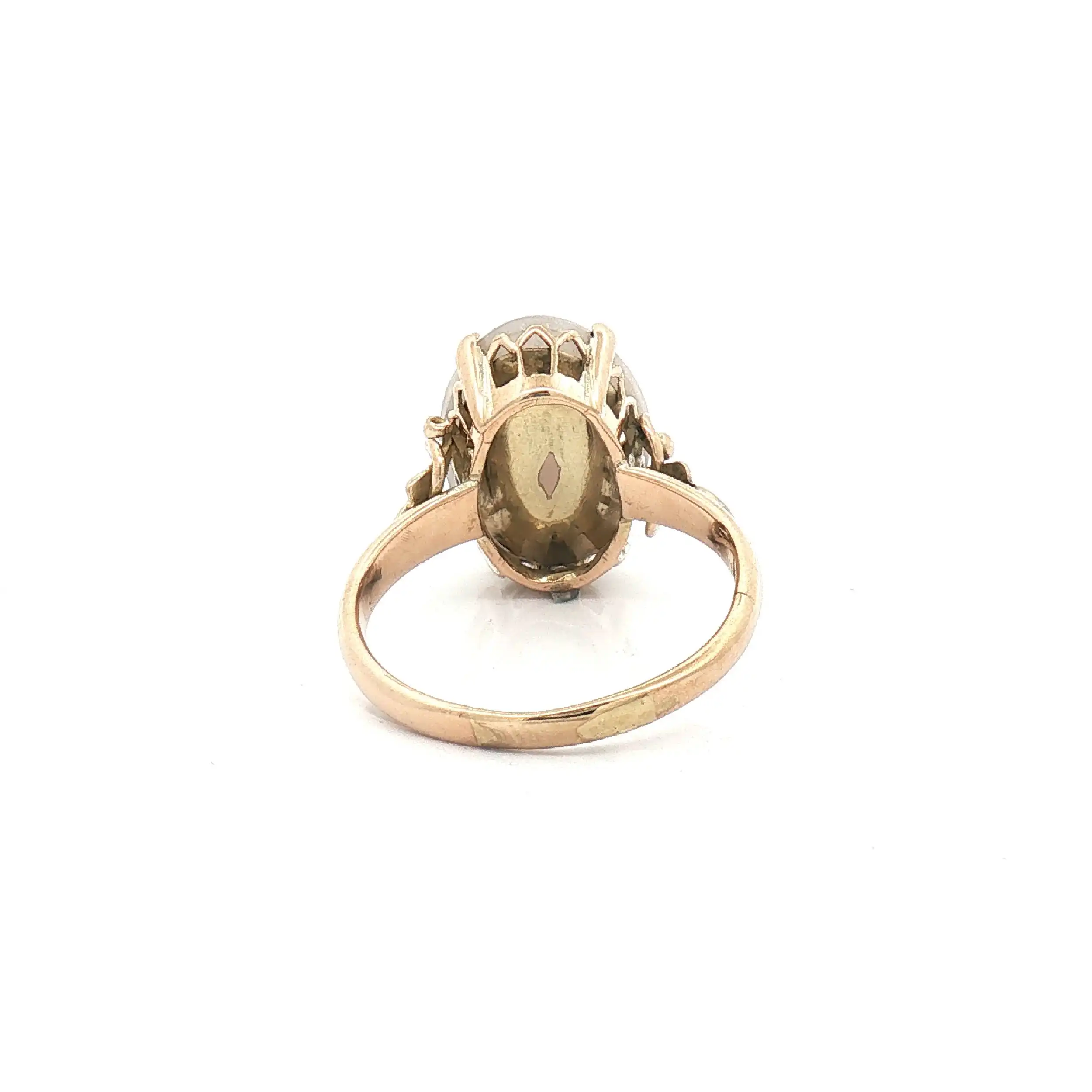 Ring Gelbgold mit Mondstein Cabochon Ring Gelbgold mit Mondstein Cabochon