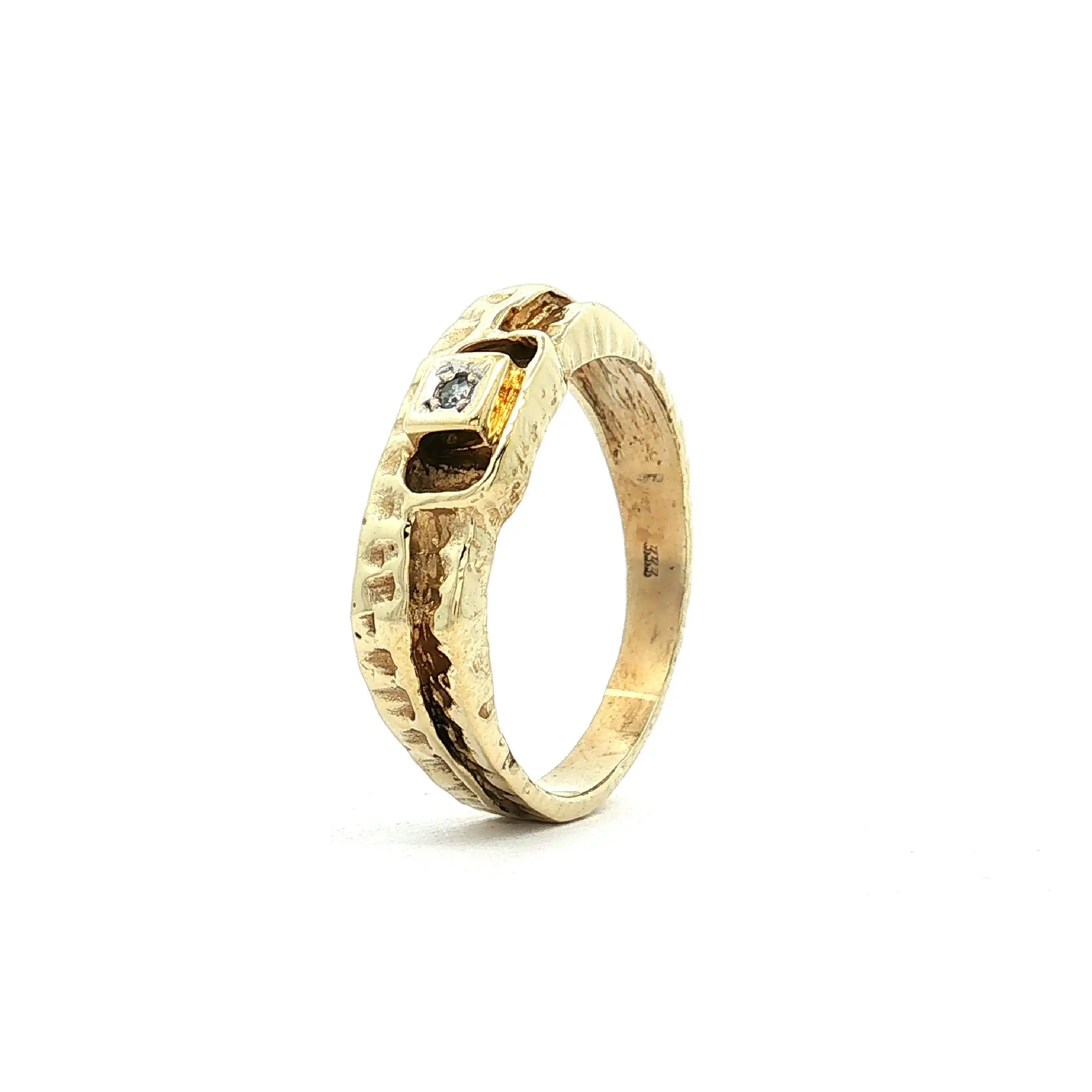 Ring Gelbgold gehämmert mit Diamant