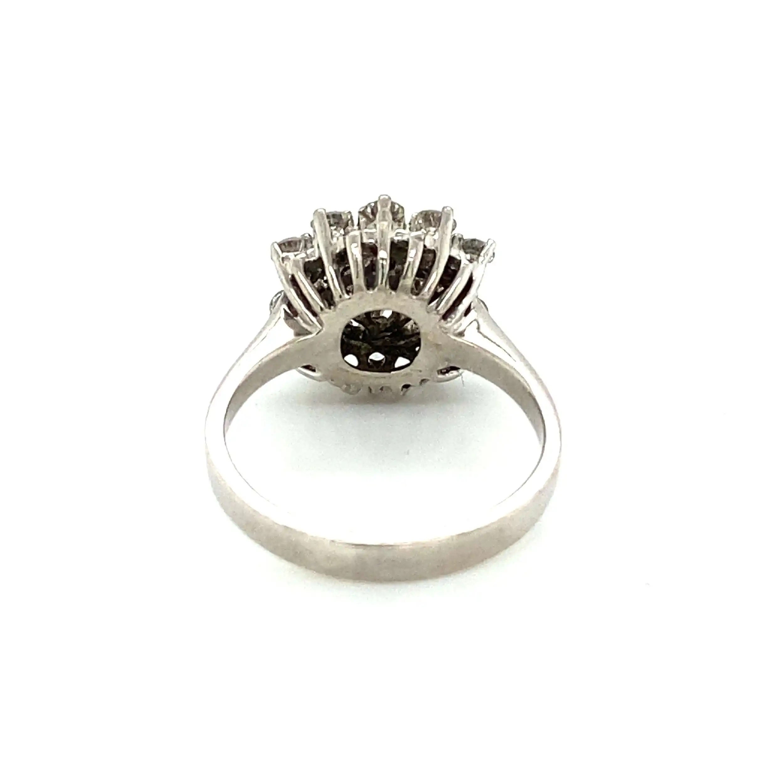 Ring Weißgold mit Brillanten, graviert mit 0,78ct Ring Weißgold mit Brillanten, graviert mit 0,78ct