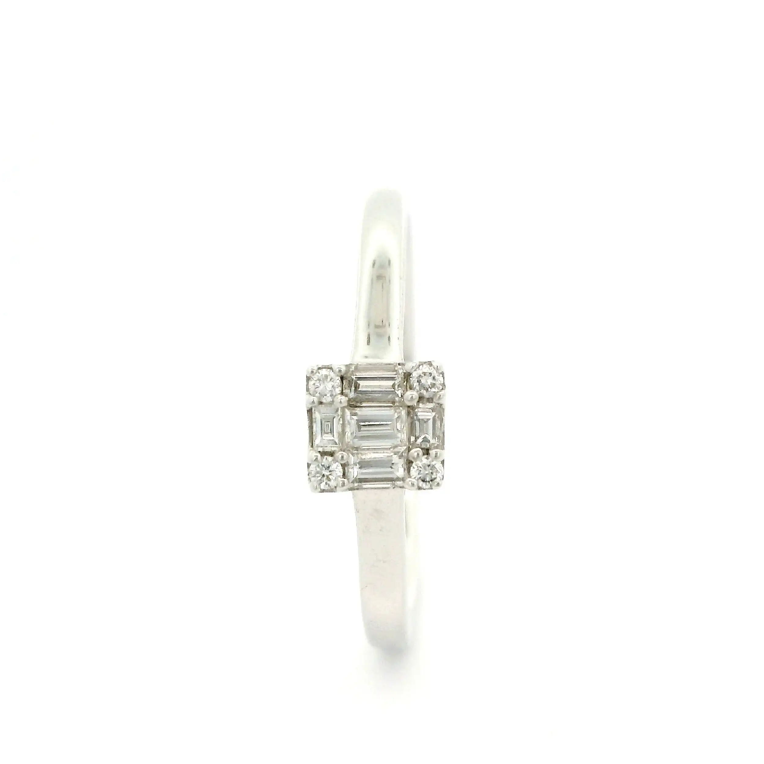 Ring Weißgold mit Brillanten und Baguette Diamanten Ring Weißgold mit Brillanten und Baguette Diamanten