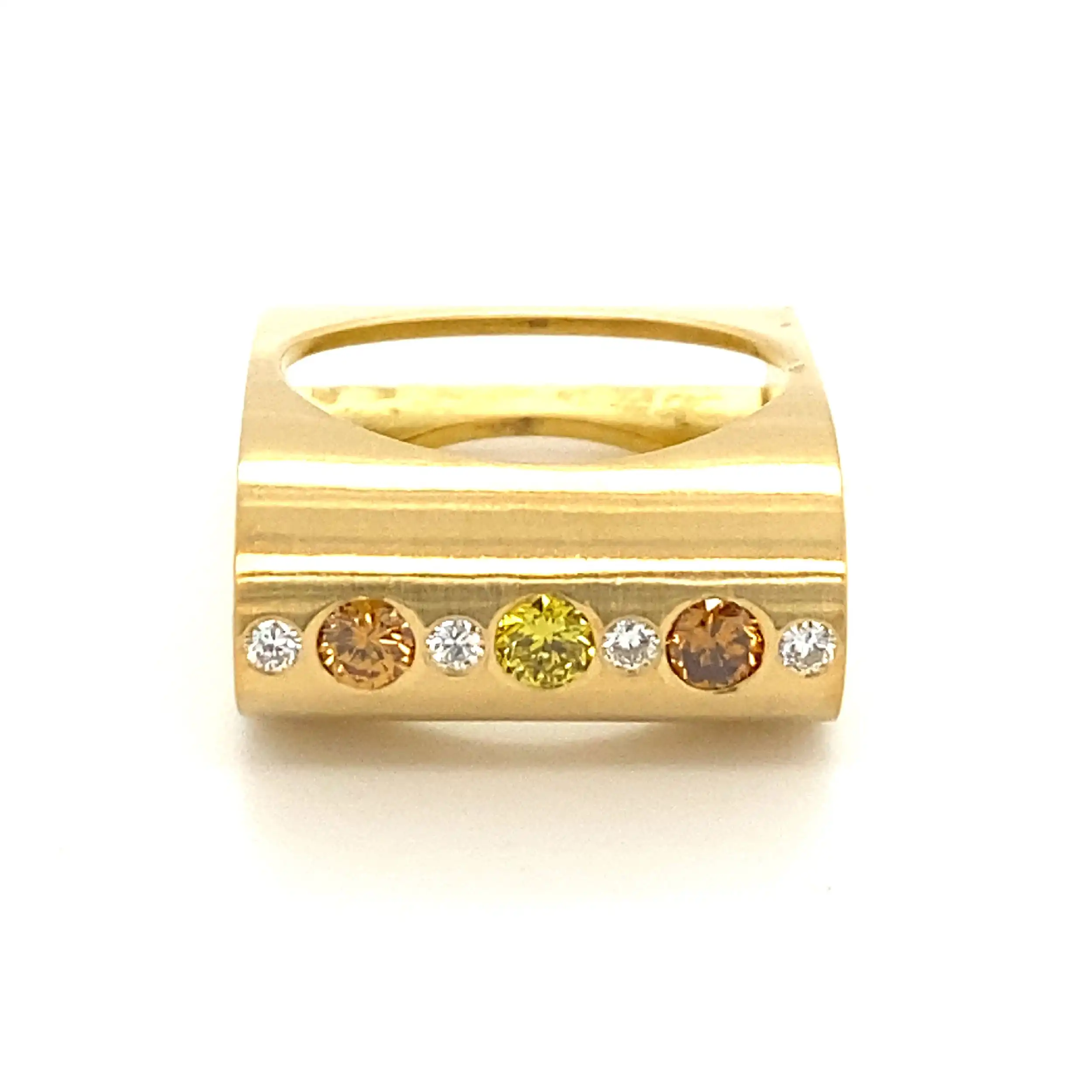 Ring Gelbgold mit Fancy-Brillanten Ring Gelbgold mit Fancy-Brillanten