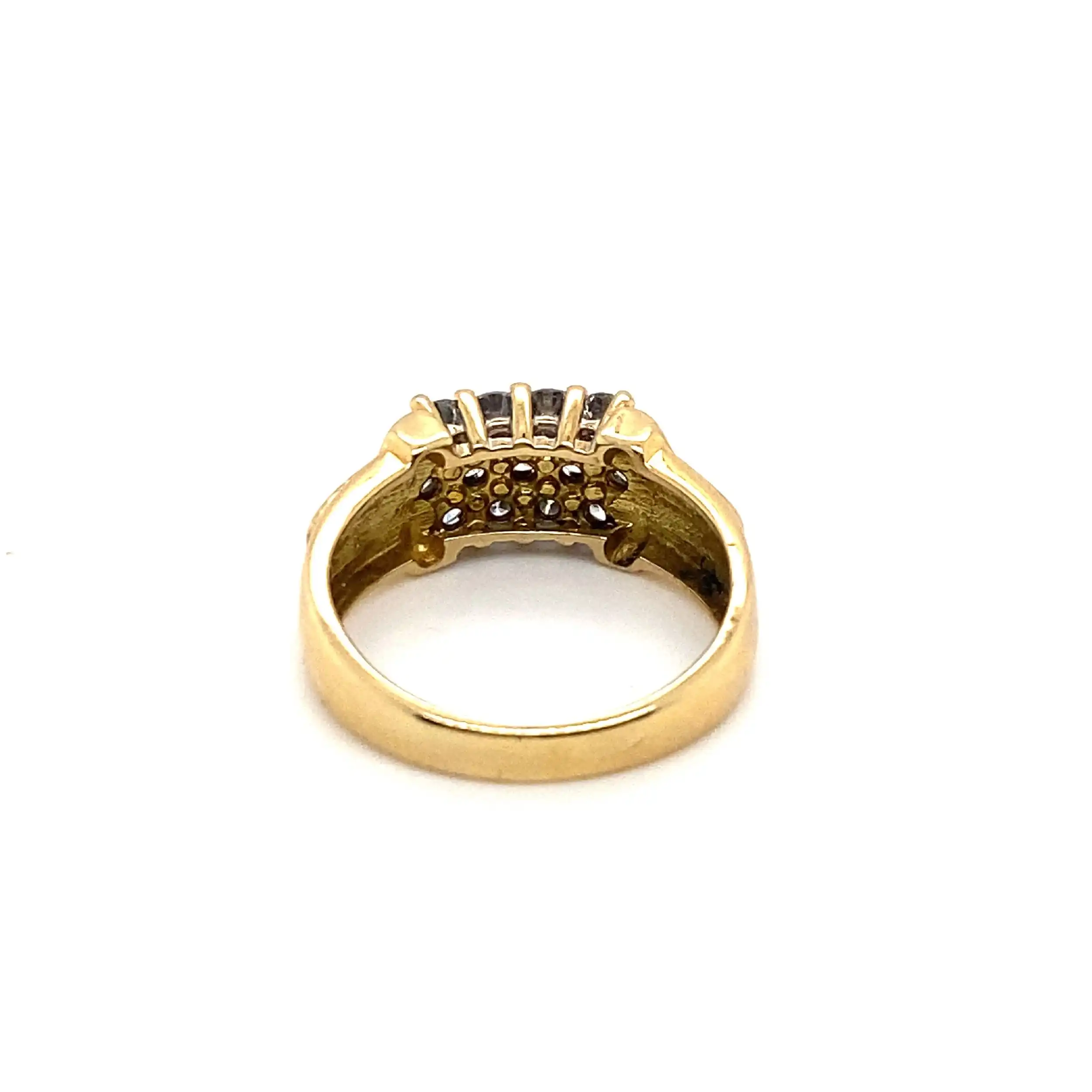 Ring Gelbgold mit 13 Brillanten, graviert mit 1,00ct Ring Gelbgold mit 13 Brillanten, graviert mit 1,00ct