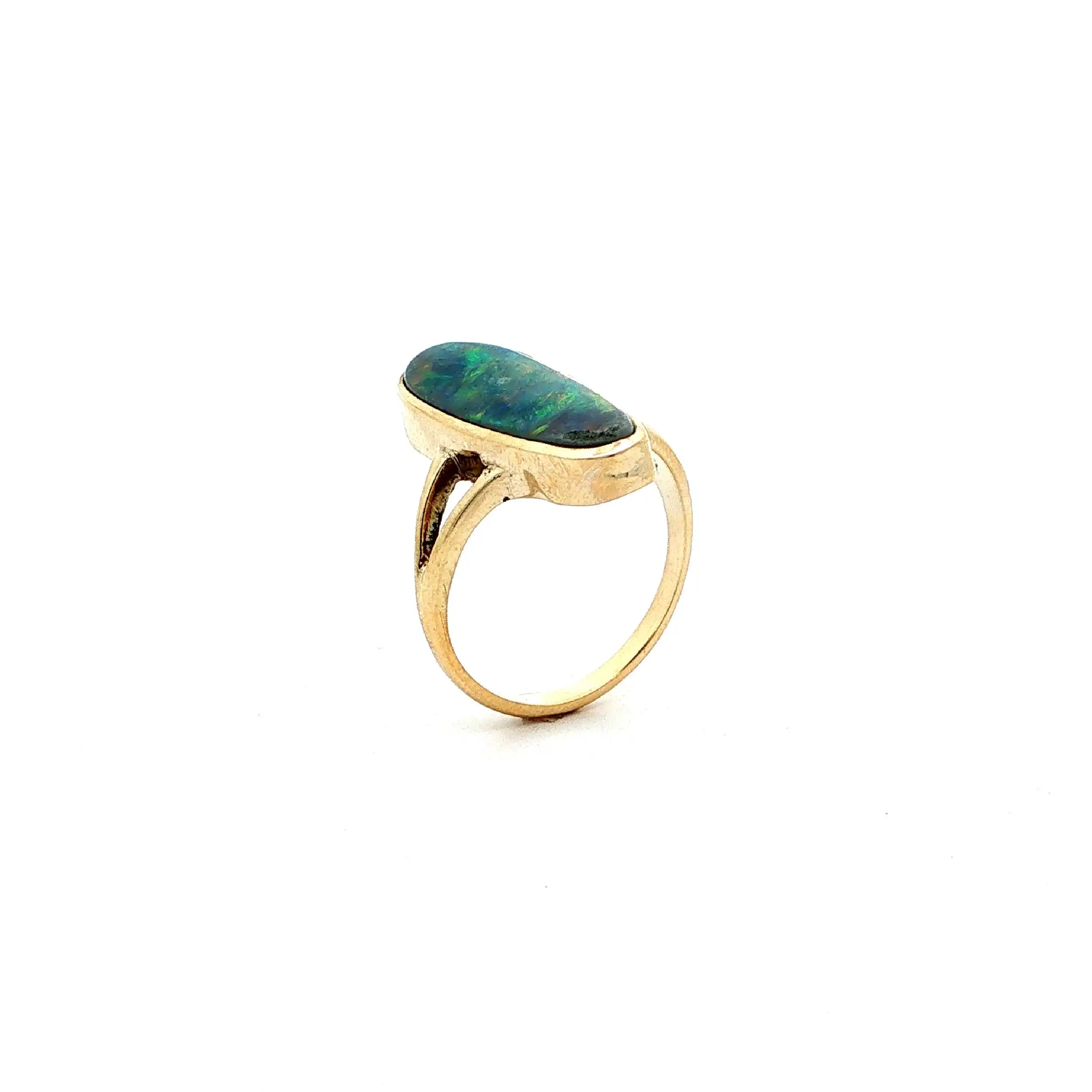 Ring Gelbgold mit Opaltriplette