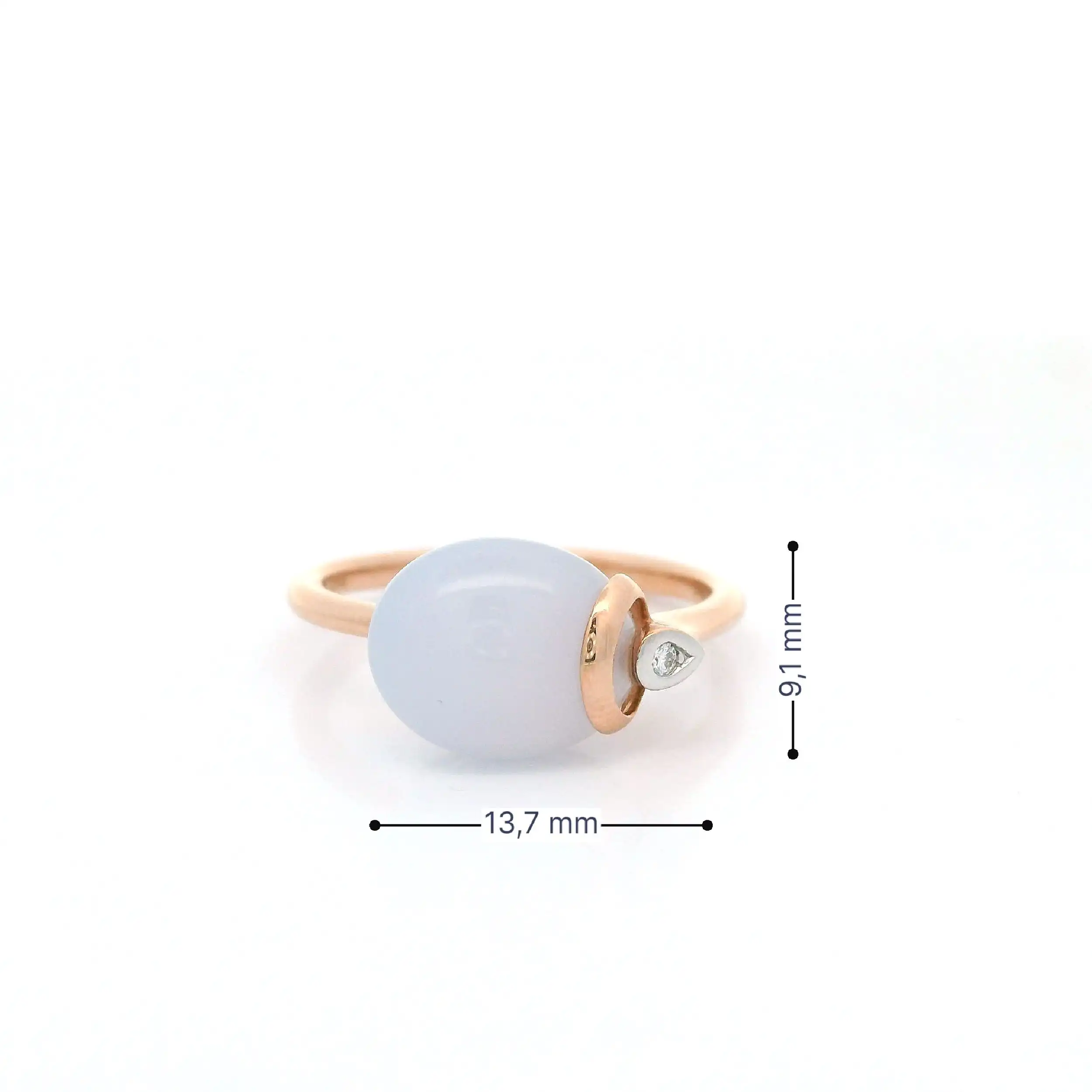 Ring Roségold mit Brillant und Chalcedon Cabochon mit 0,01ct graviert Ring Roségold mit Brillant und Chalcedon Cabochon mit 0,01ct graviert