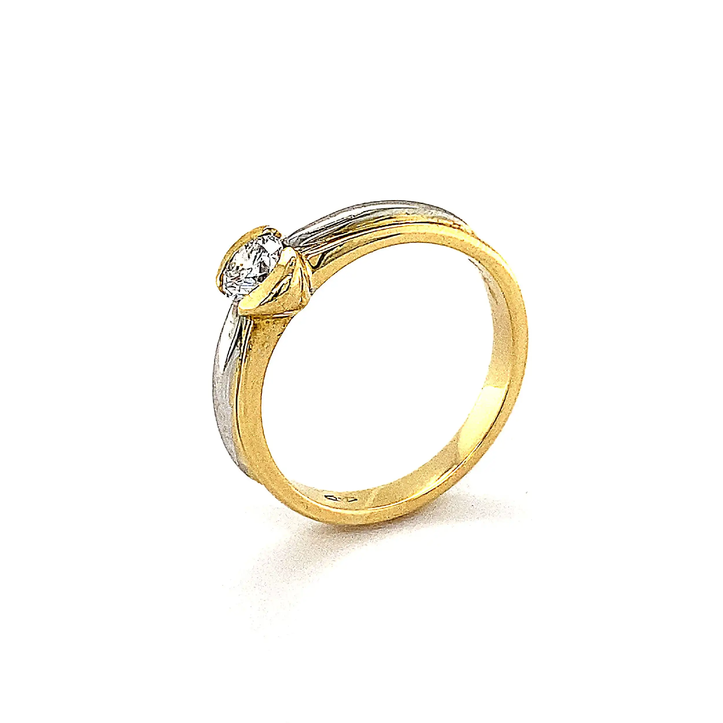Ring Bicolor mit Brillant Ring Bicolor mit Brillant