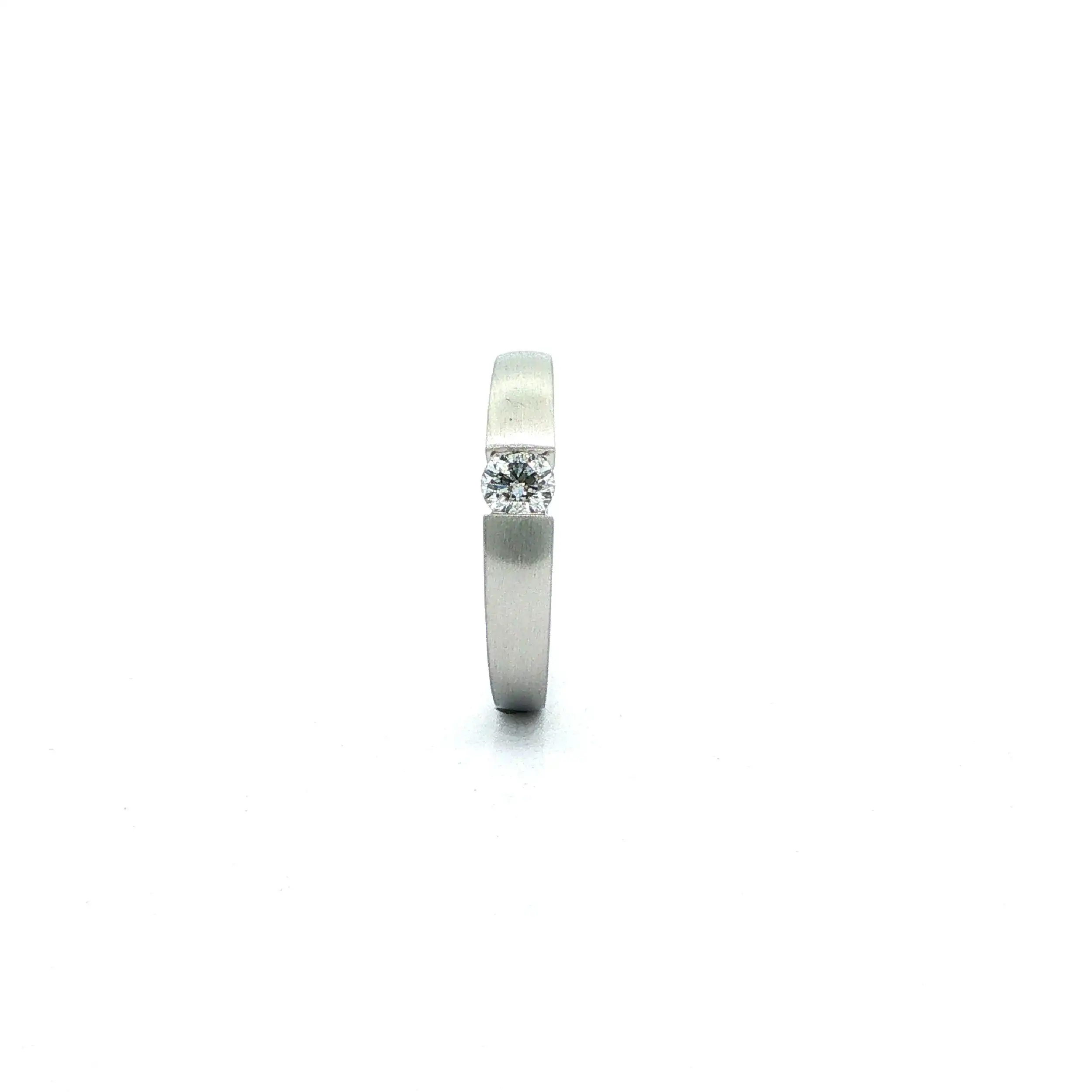 Ring Platin mit Brillant