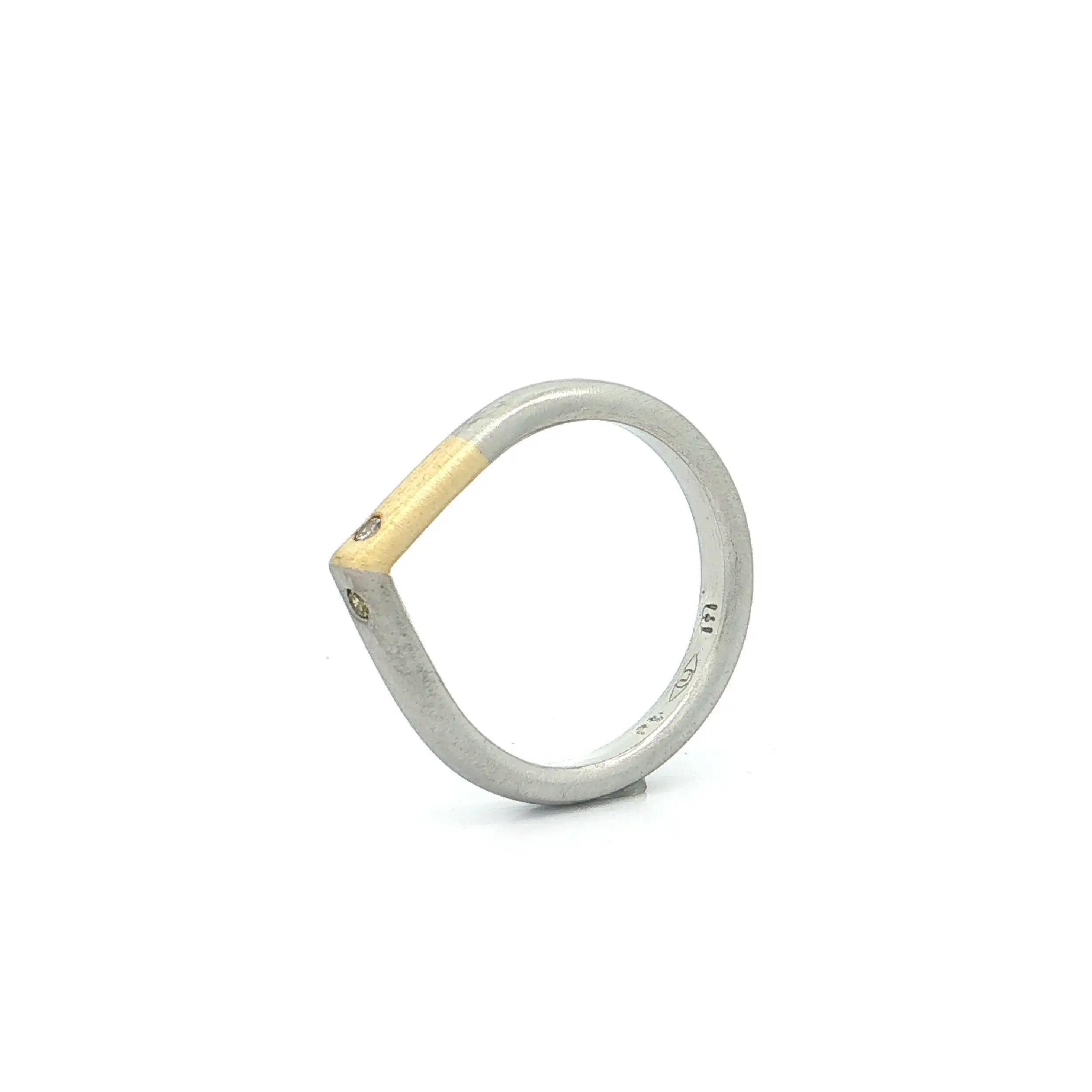 Ring in Tropfenform Platin/Gelbgold mit Brillanten