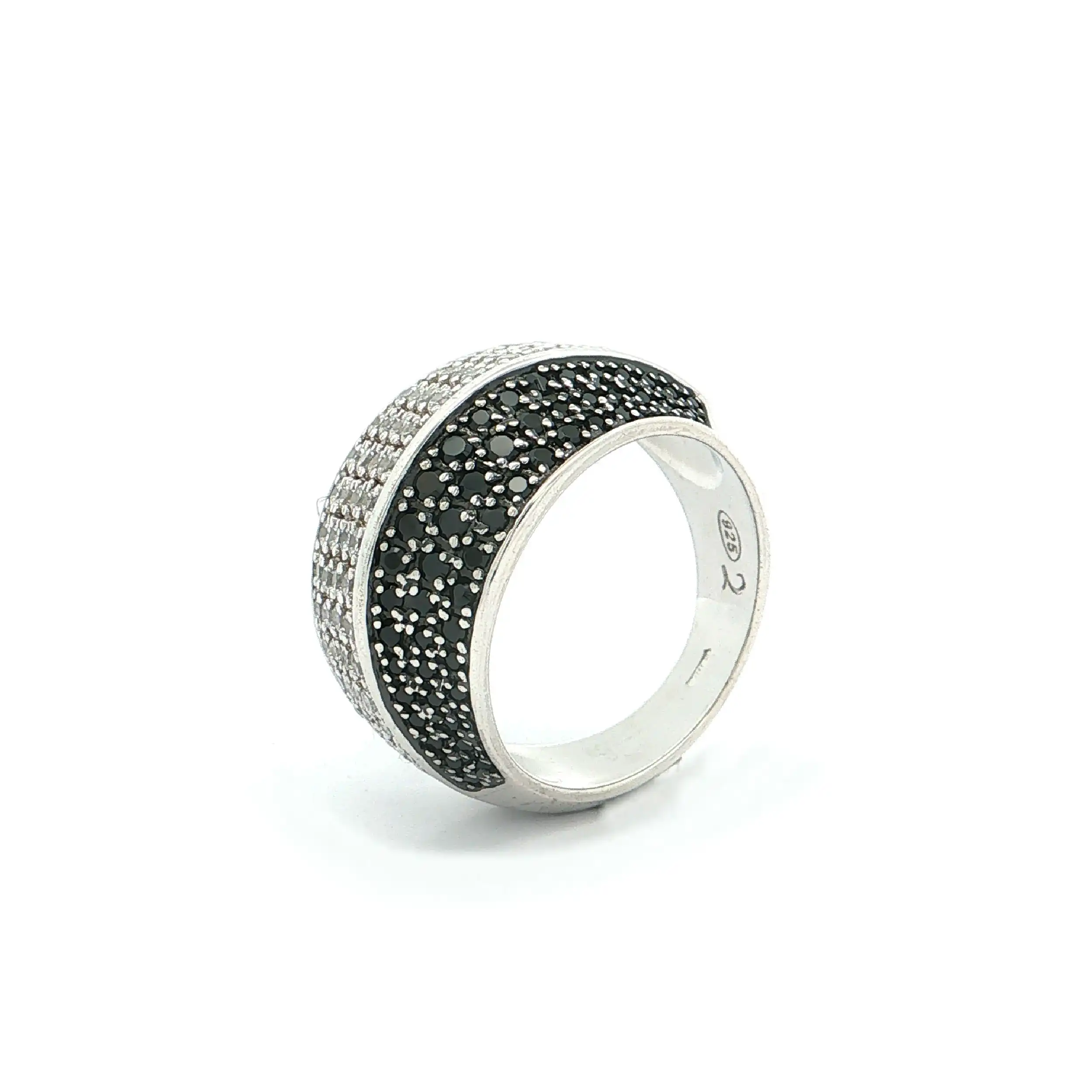 Ring Silber mit Zirkonia und schwarzen Farbsteinen