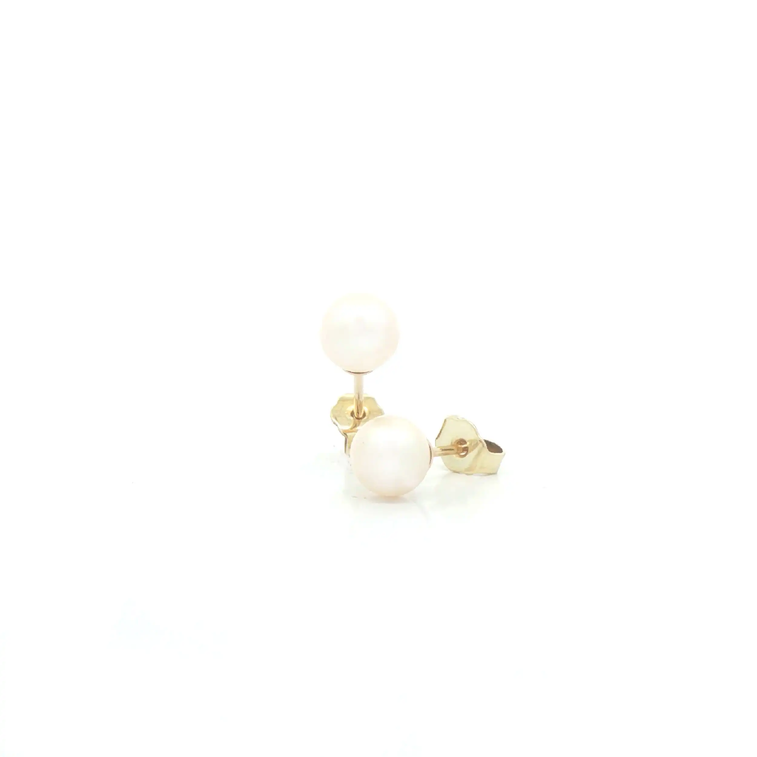 Ohrstecker Gelbgold mit Perle Ohrstecker Gelbgold mit Perle