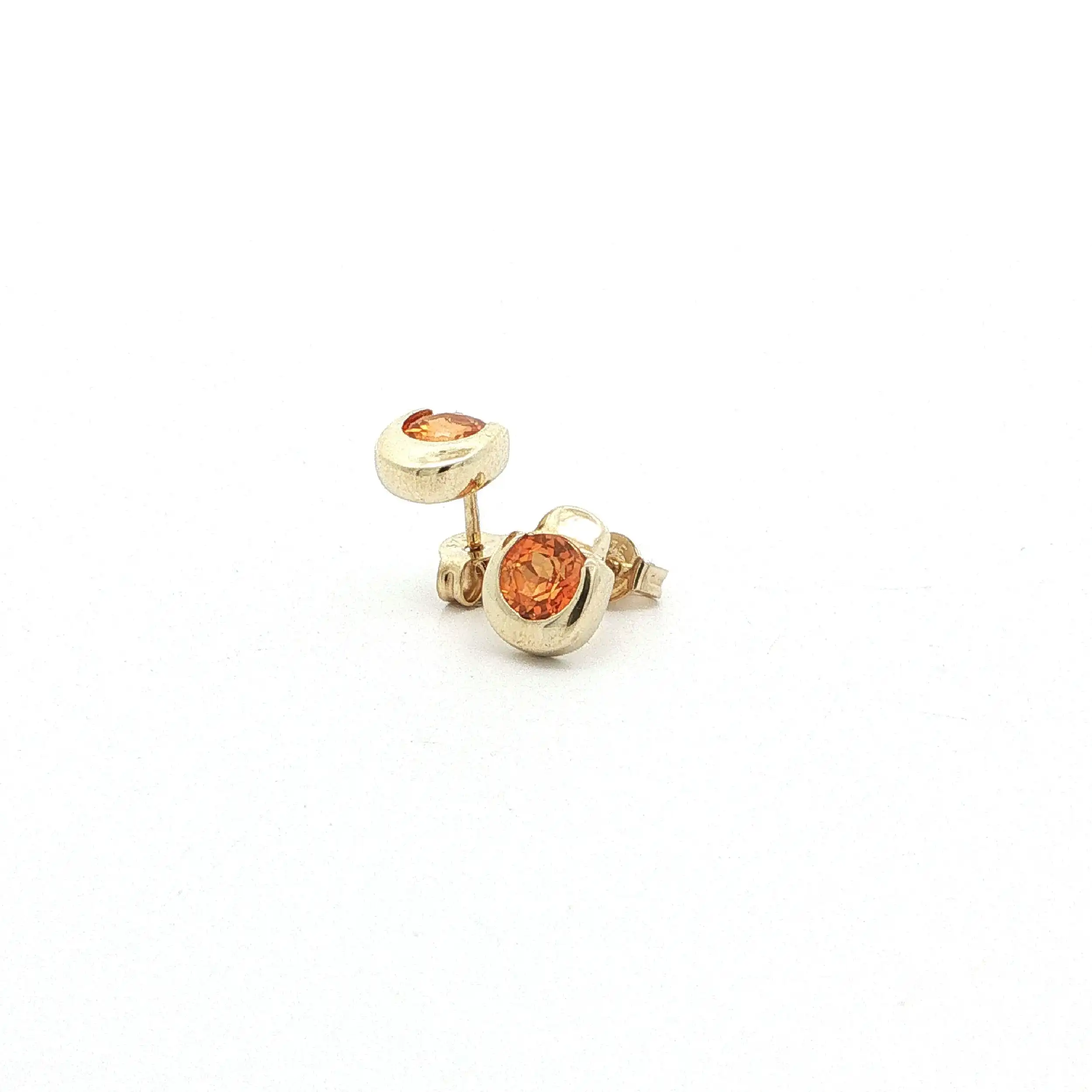 Ohrstecker Gelbgold mit orangenem Farbstein Ohrstecker Gelbgold mit orangenem Farbstein