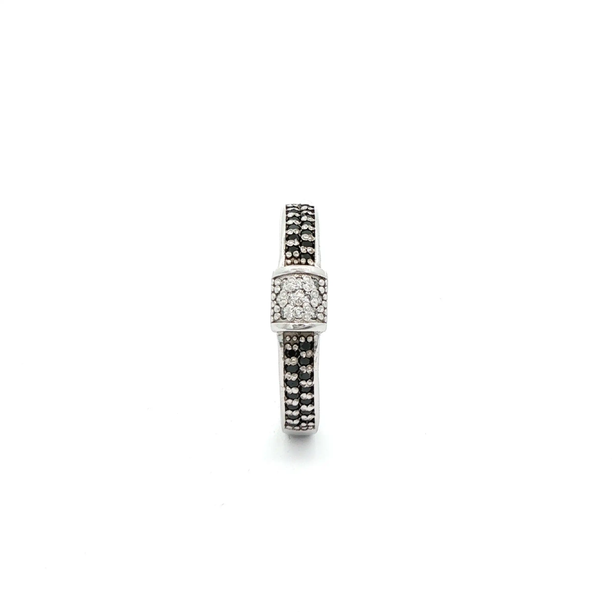 Ring Weißgold mit schwarzen und weißen Brillanten
