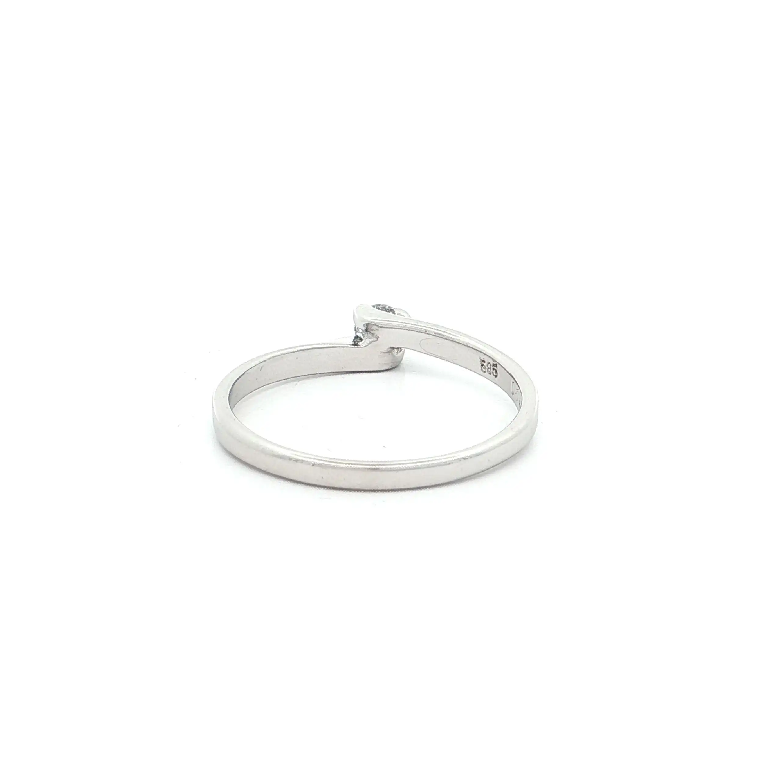 Ring Weißgold mit Brillant, graviert mit 0,14ct Ring Weißgold mit Brillant, graviert mit 0,14ct