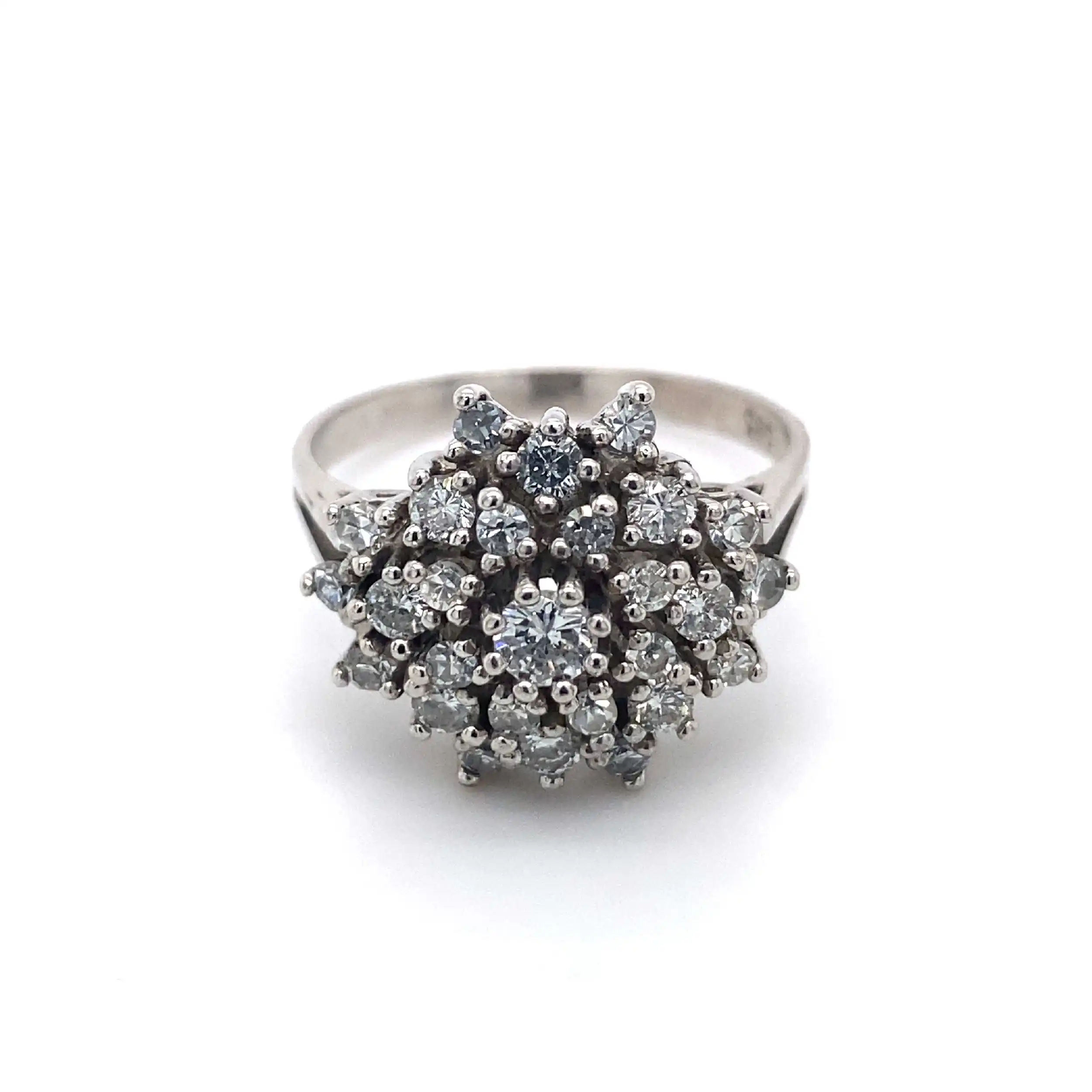 Ring Weißgold mit Brillanten, graviert mit 1,00ct Ring Weißgold mit Brillanten, graviert mit 1,00ct