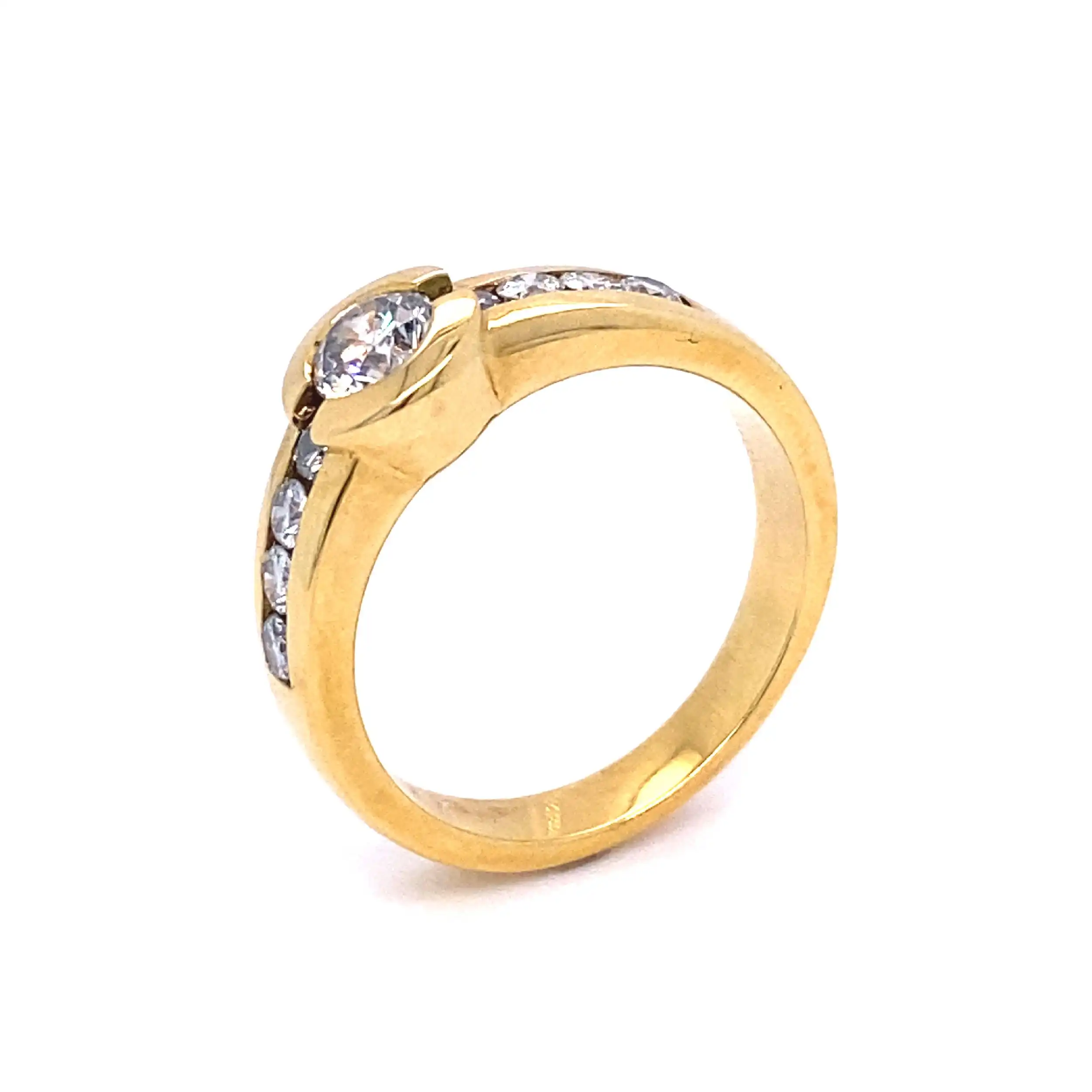 Ring mit Brillanten Ring mit Brillanten