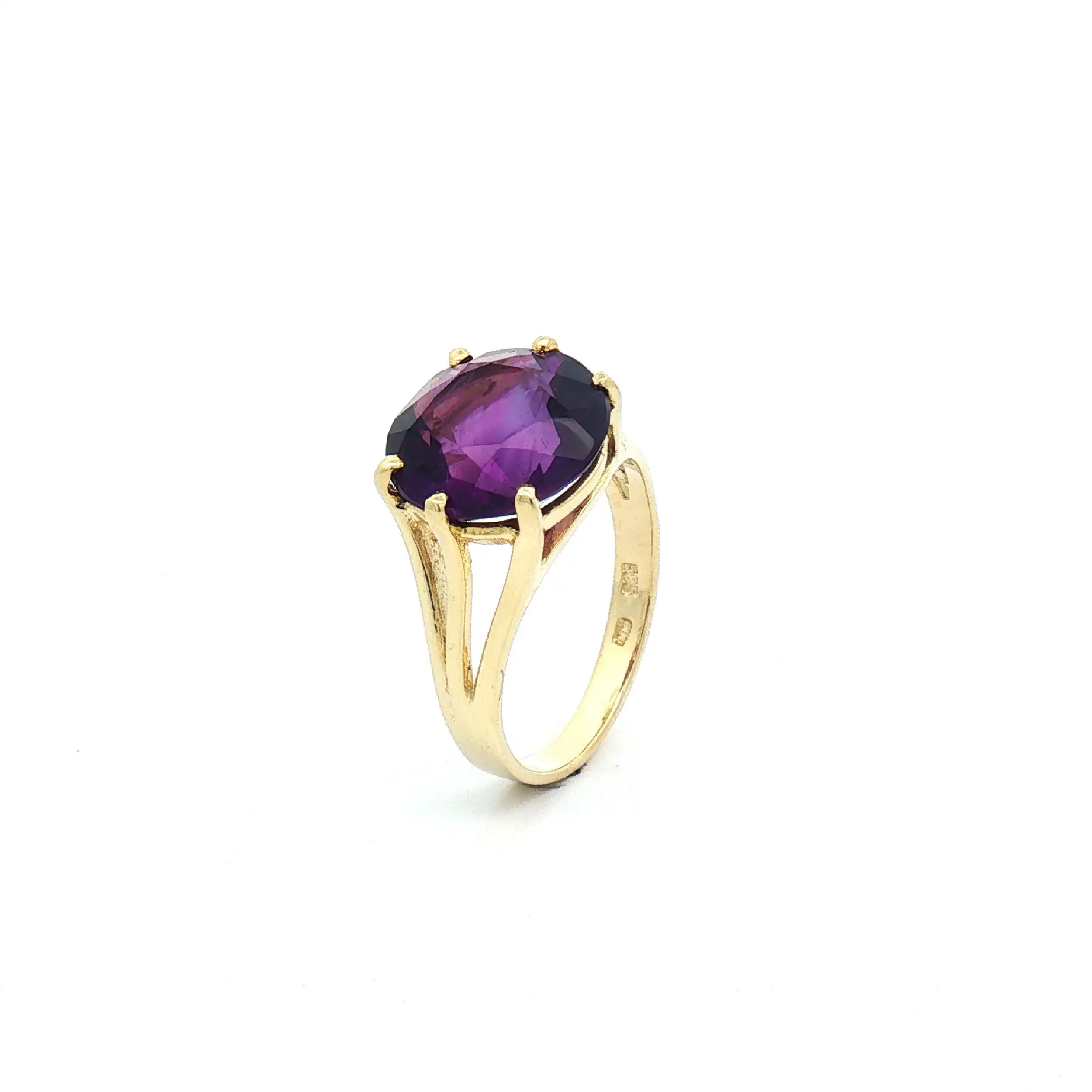 Ring Gelbgold mit Amethyst Ring Gelbgold mit Amethyst