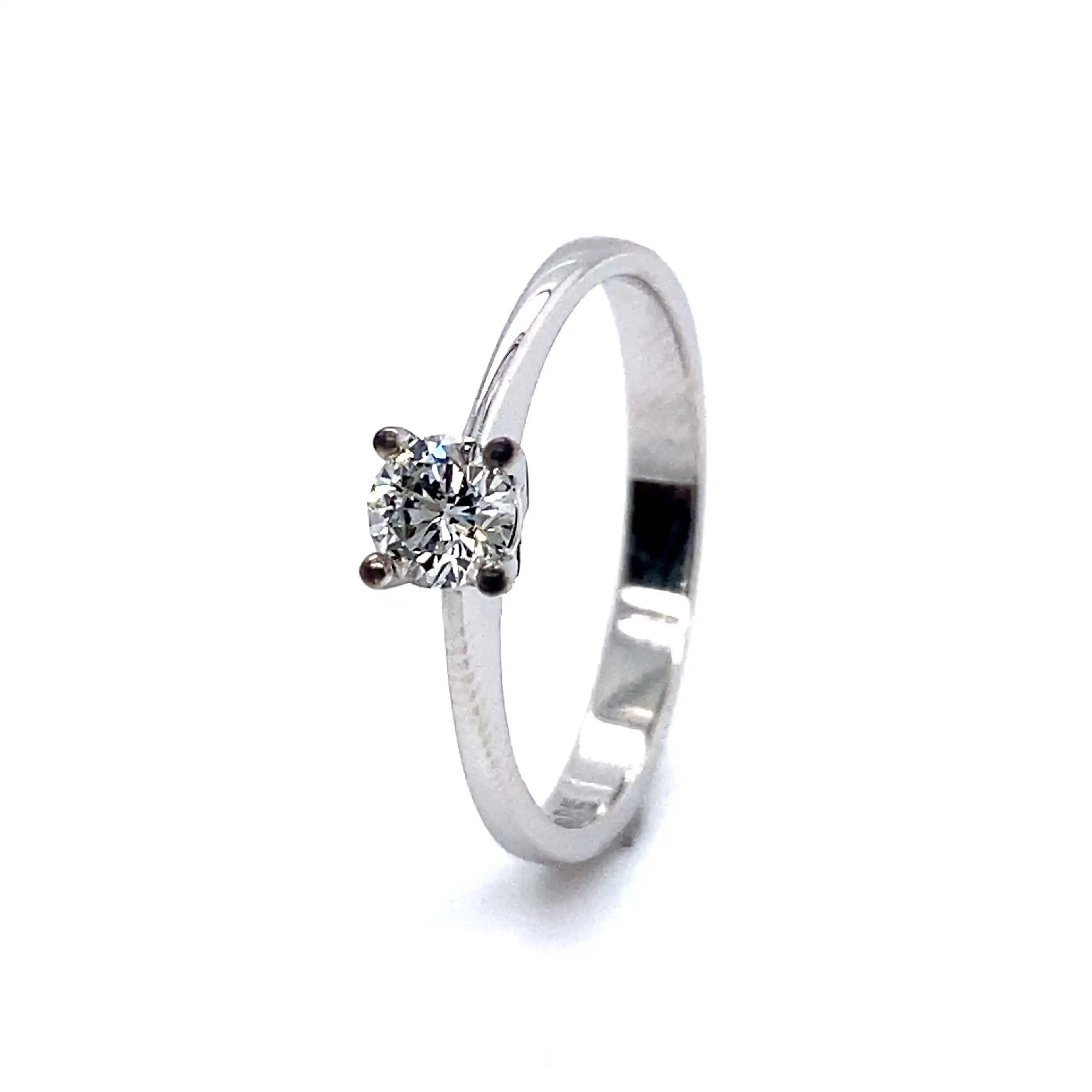 Ring Weißgold mit Solitär Brillant Ring Weißgold mit Solitär Brillant