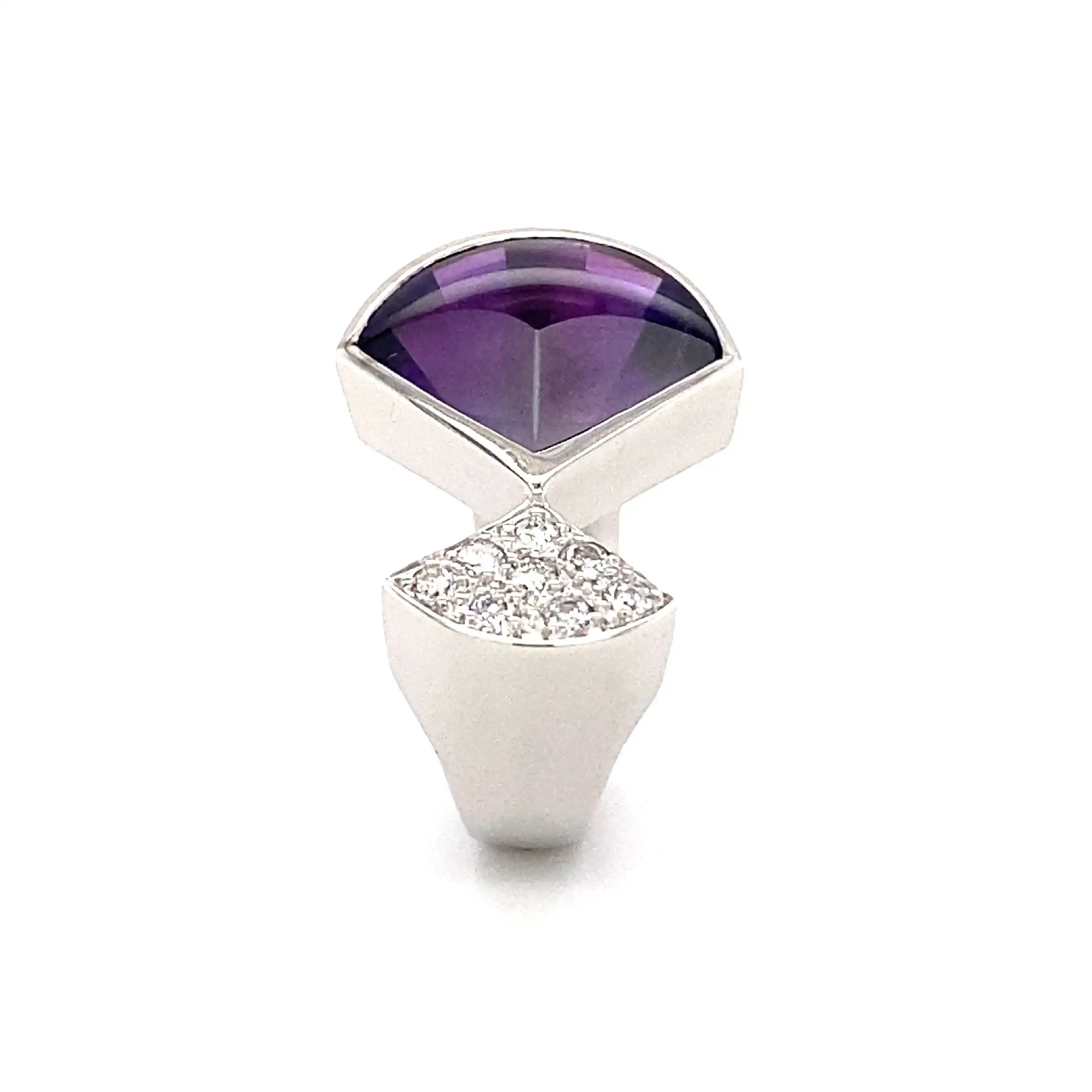 Ring Weißgold mit Amethyst & Brillanten, graviert mit 0,20ct.