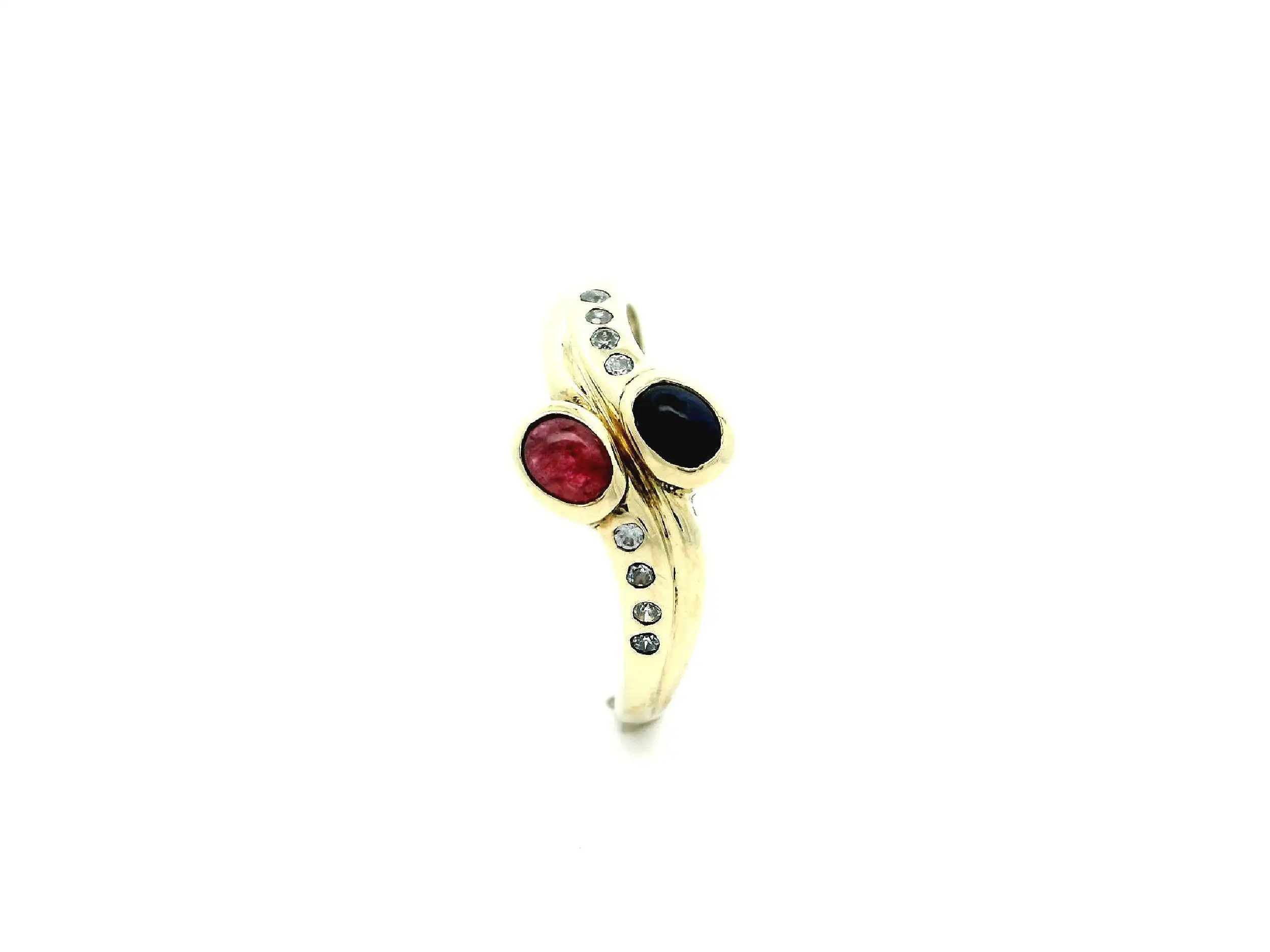 Ring Gelbgold mit Rubin, Saphir Cabochon & Zirkonia Ring Gelbgold mit Rubin, Saphir Cabochon & Zirkonia