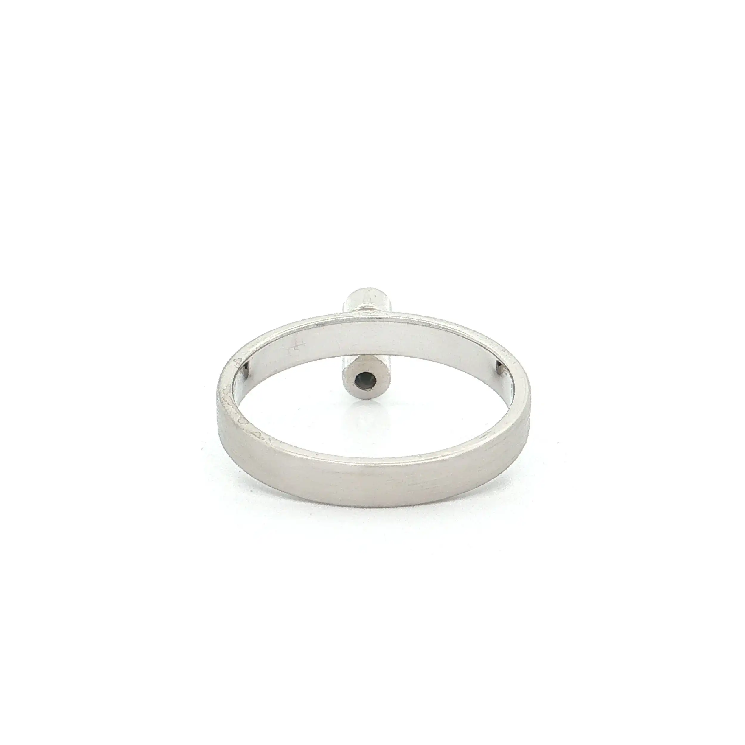 Ring Weißgold mattiert mit Brillanten, graviert mit if 0,06ct Ring Weißgold mattiert mit Brillanten, graviert mit if 0,06ct