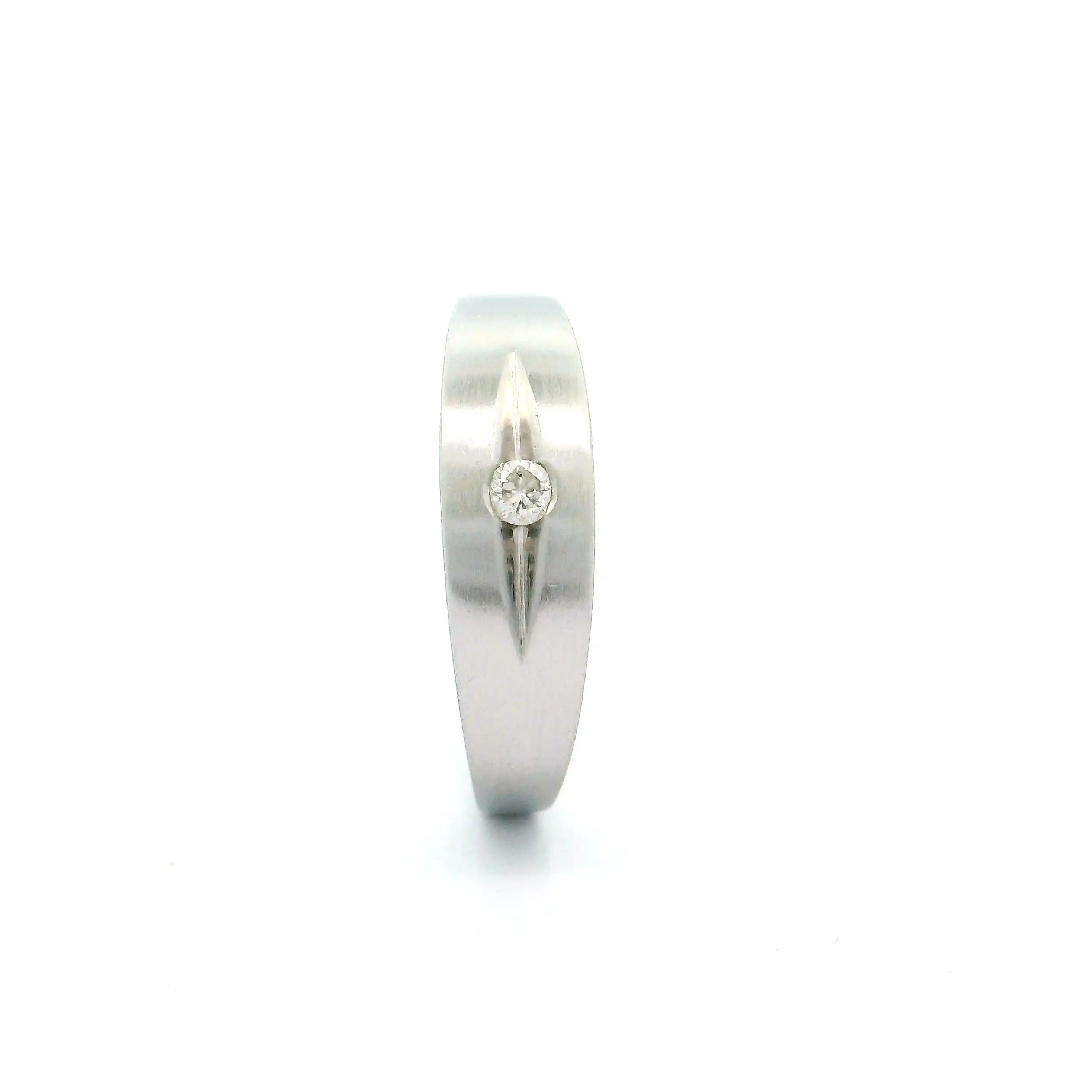 Ring Weißgold mattiert mit Brillant
