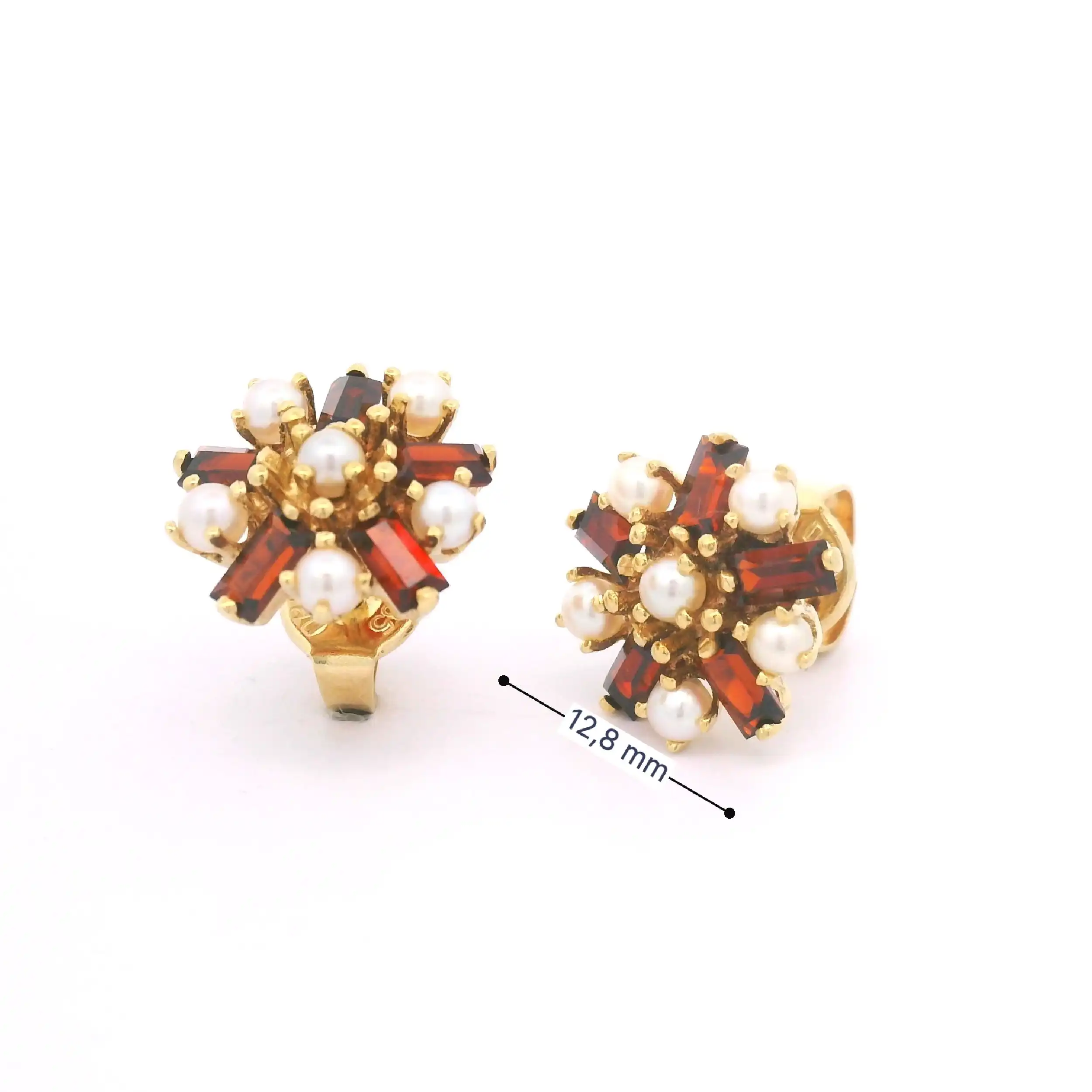 Ohrstecker Gelbgold mit Granat und Perlen