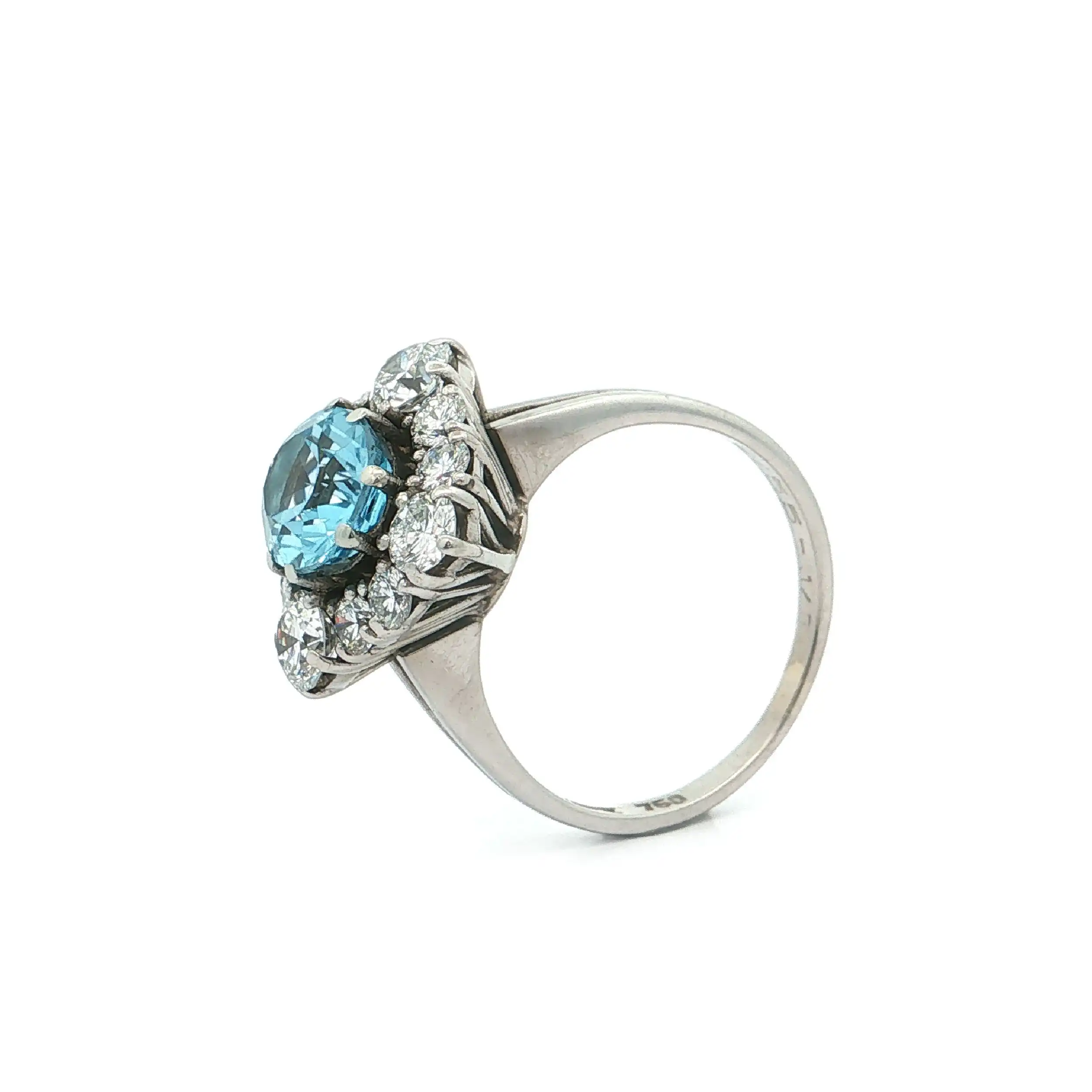 Ring Weißgold mit Blautopas und Brillanten