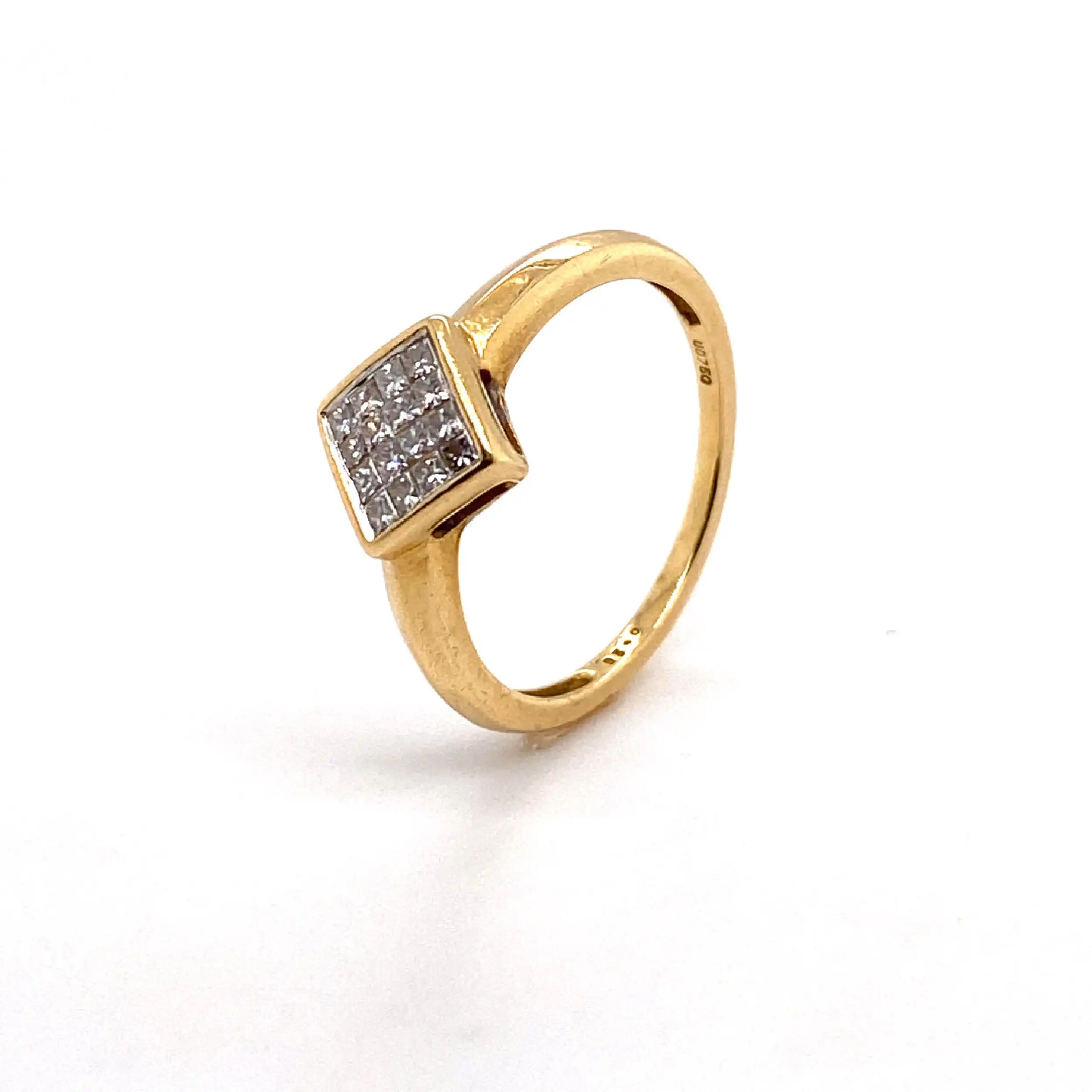 Ring Gelbgold mit Diamanten in Princes-Cut, graviert mit 0,25ct Ring Gelbgold mit Diamanten in Princes-Cut, graviert mit 0,25ct