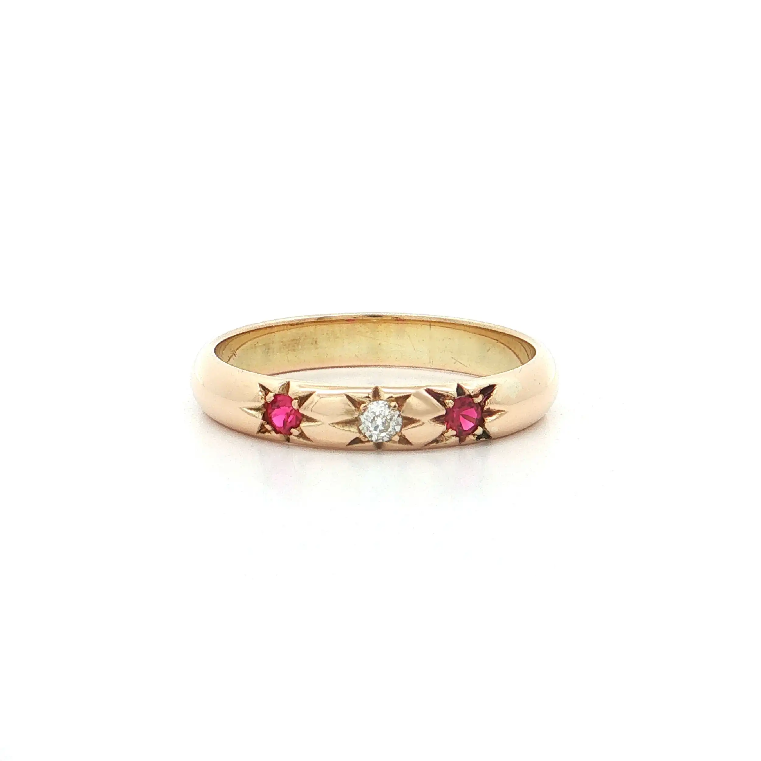 Ring Gelbgold mit Rubinen und Diamant Ring Gelbgold mit Rubinen und Diamant