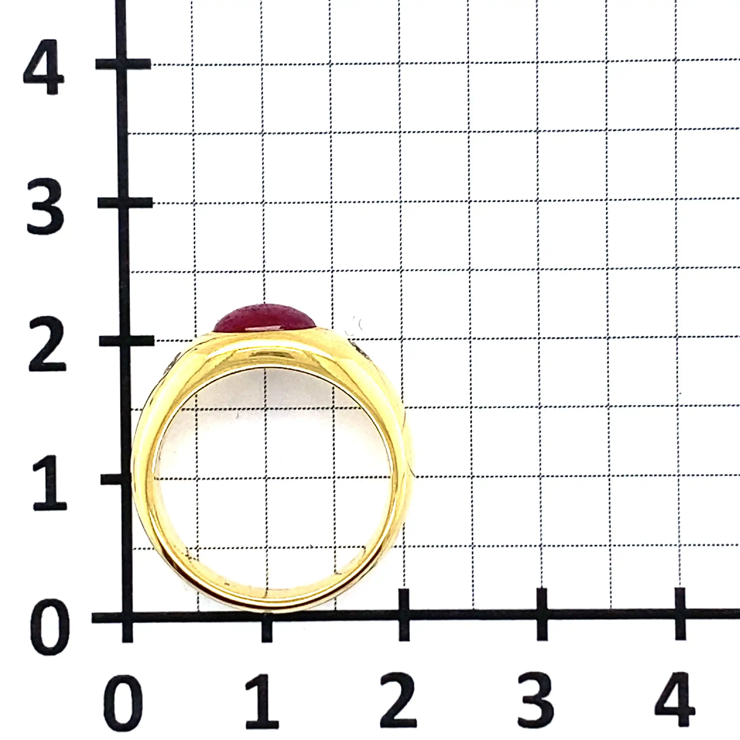 Ring Gelbgold mit Rubin Cabochon & Brillanten Ring Gelbgold mit Rubin Cabochon & Brillanten