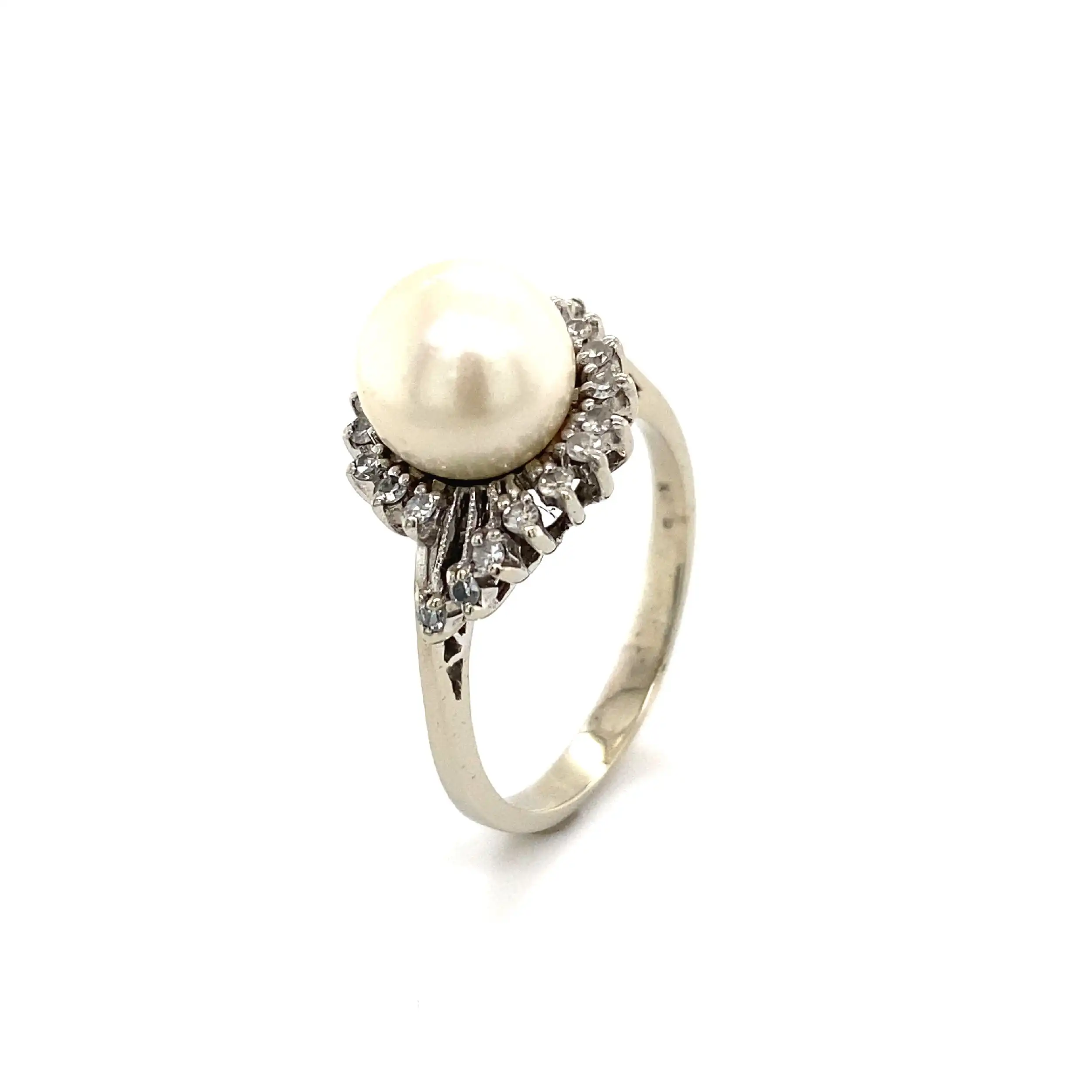 Ring Weißgold mit Perle & Diamanten Ring Weißgold mit Perle & Diamanten
