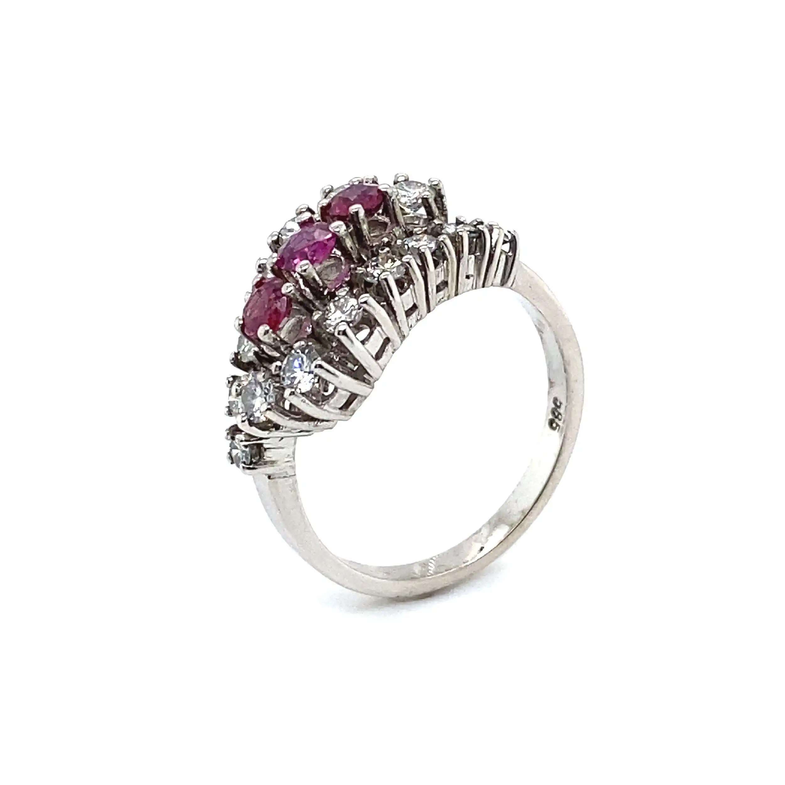 Ring Weißgold mit Brillanten und Rubinen Ring Weißgold mit Brillanten und Rubinen