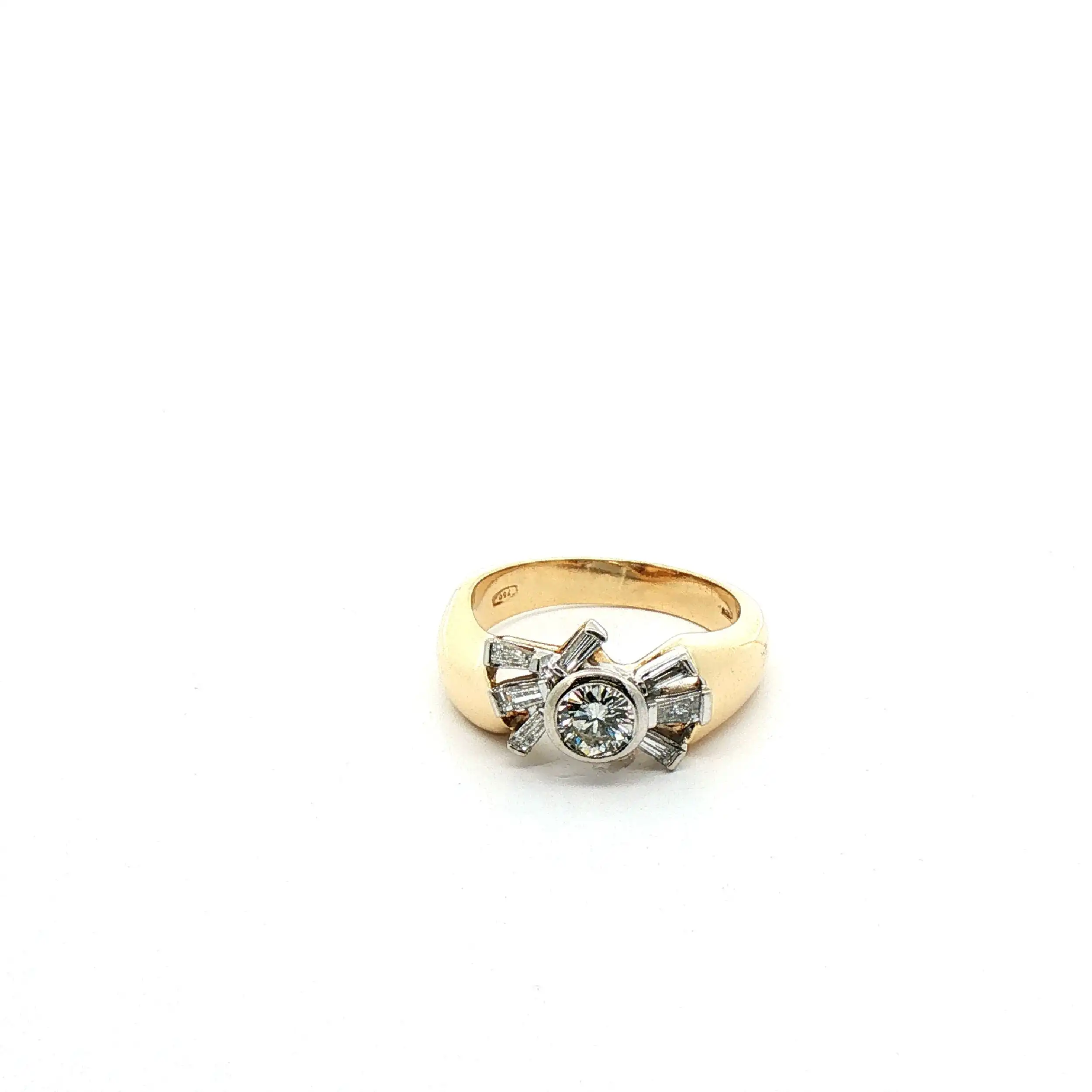 Ring Bicolor mit Diamanten und Brillant Ring Bicolor mit Diamanten und Brillant