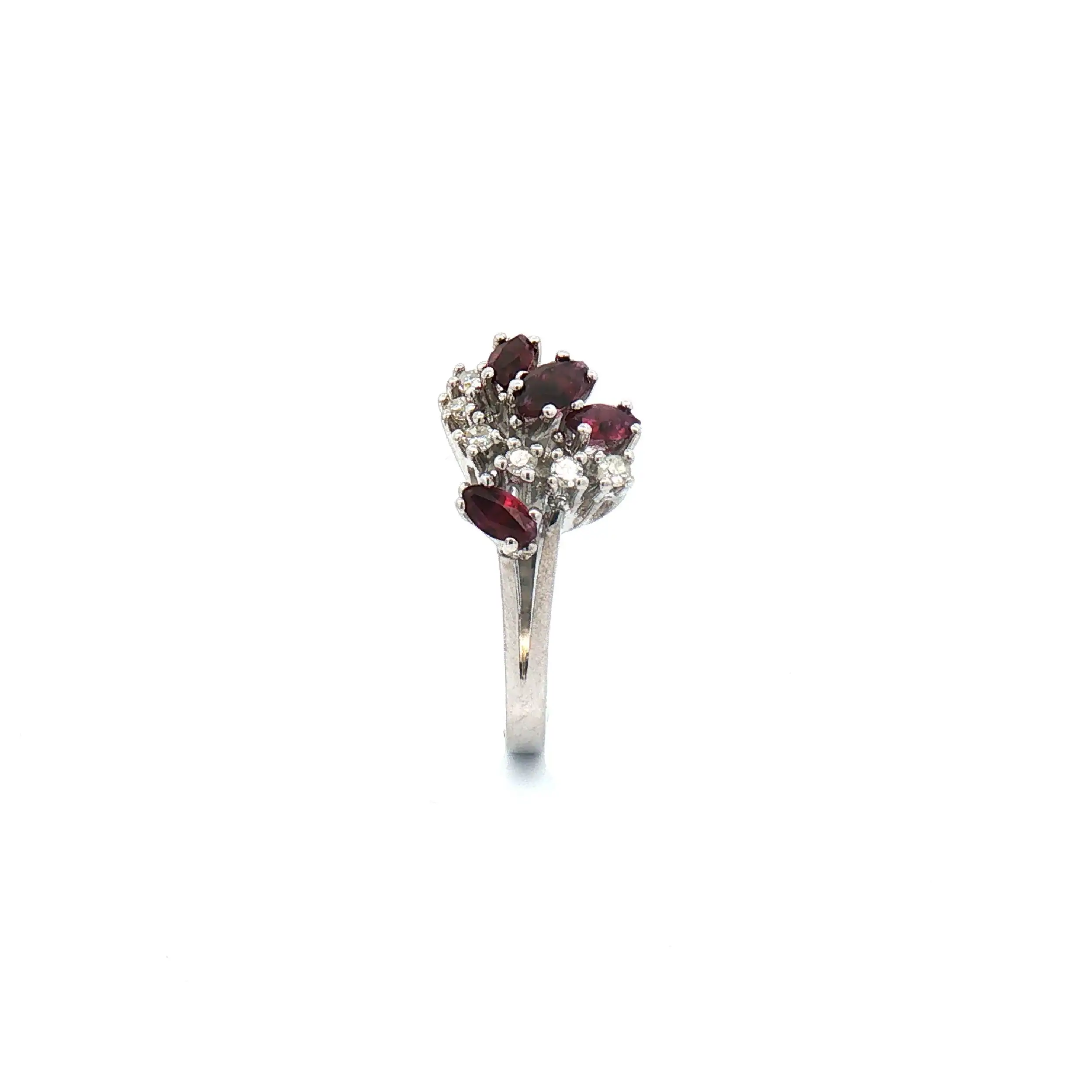 Ring Weißgold mit Diamanten und Rubin Ring Weißgold mit Diamanten und Rubin