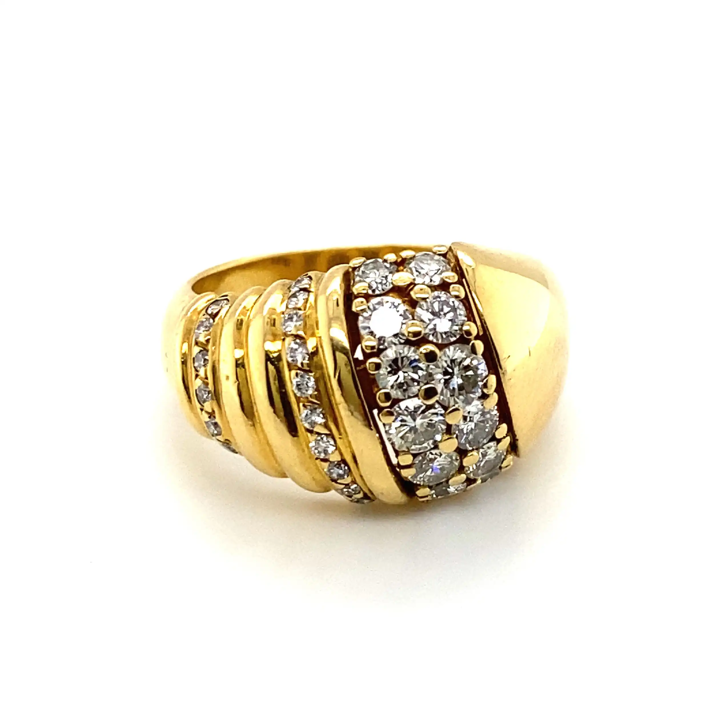 Ring Gelbgold mit Brillanten Ring Gelbgold mit Brillanten