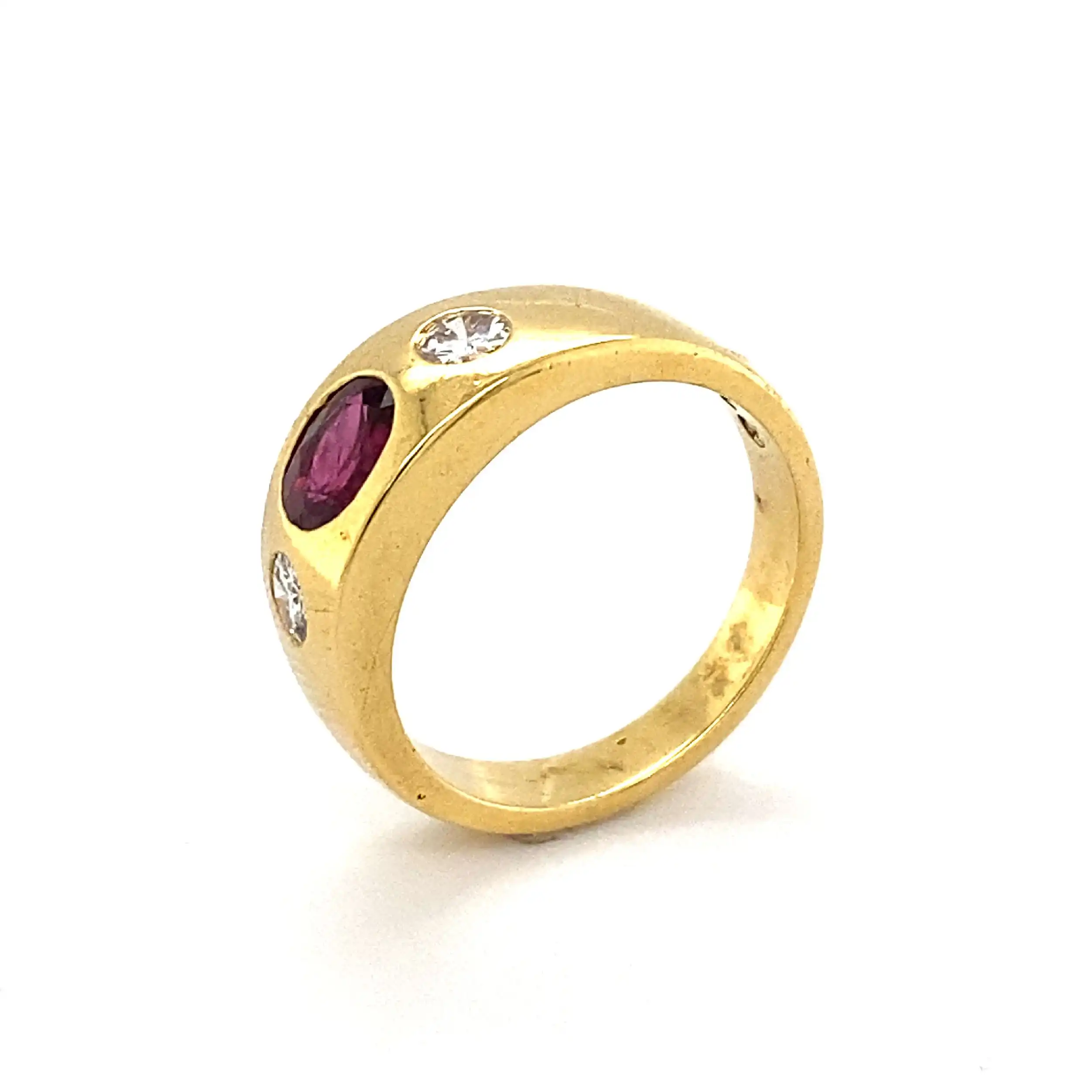 Ring Gelbgold mit Rubin und Brillanten Ring Gelbgold mit Rubin und Brillanten