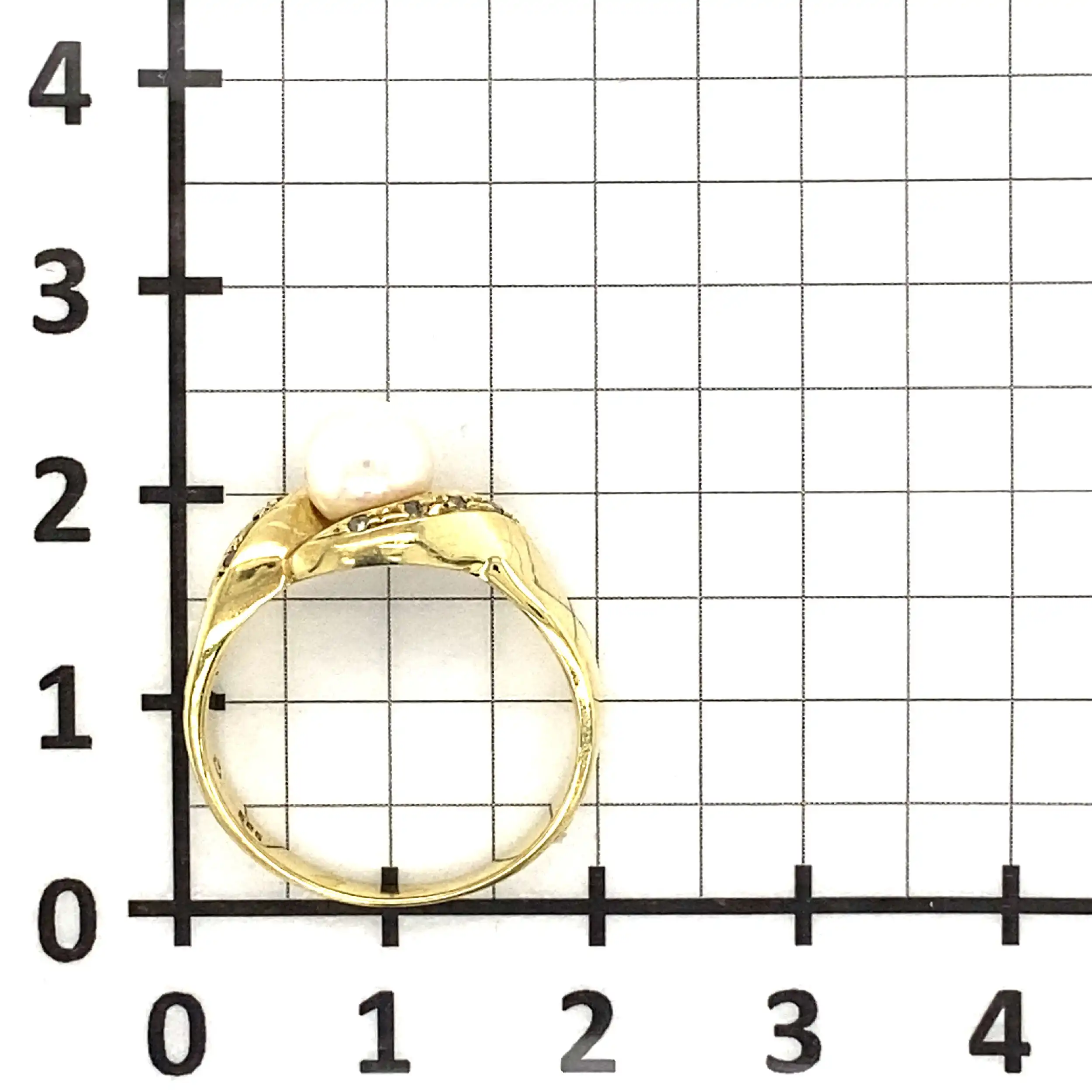 Ring Gelbgold mit Perle und Diamanten Ring Gelbgold mit Perle und Diamanten