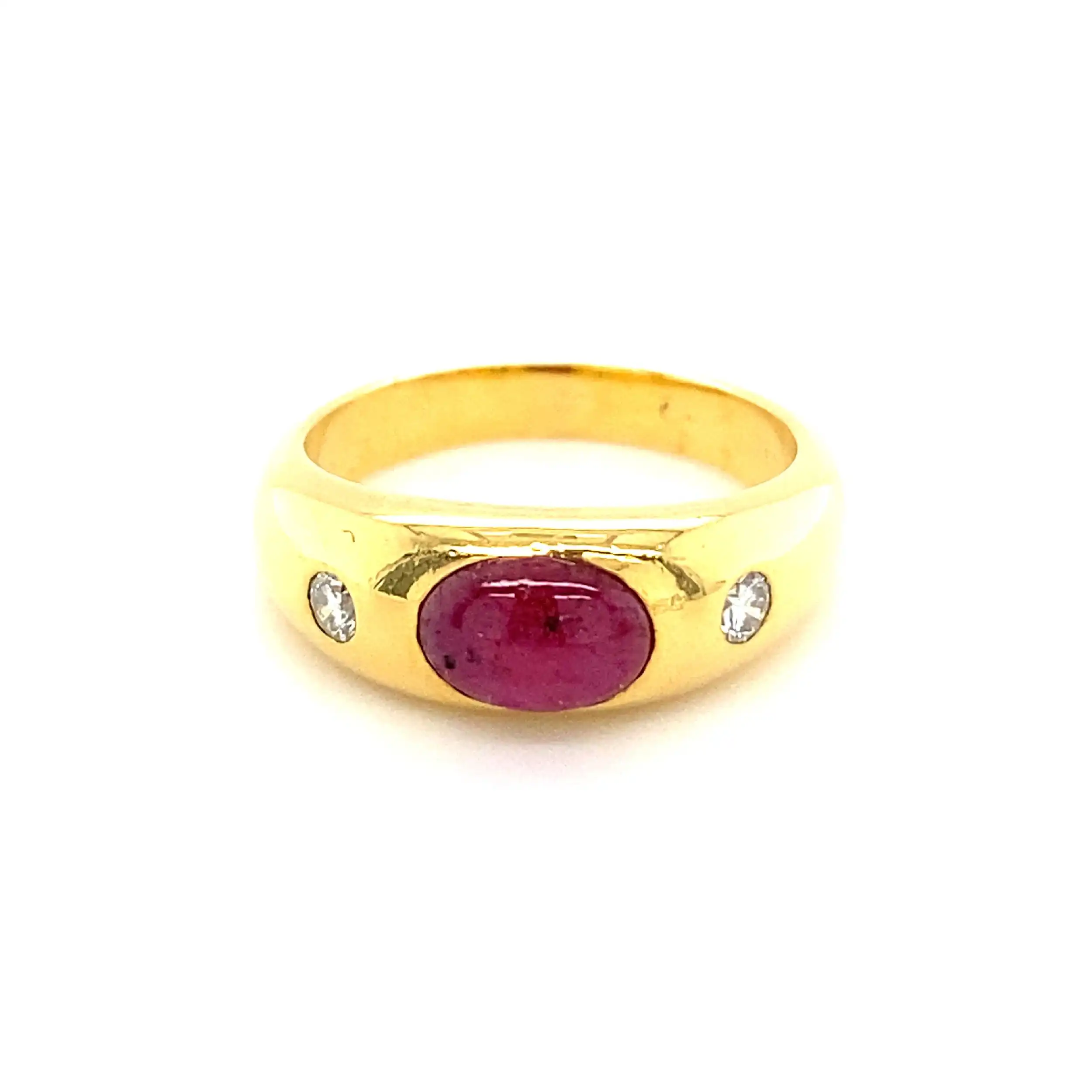 Ring Gelbgold mit Rubin Cabochon & Brillanten