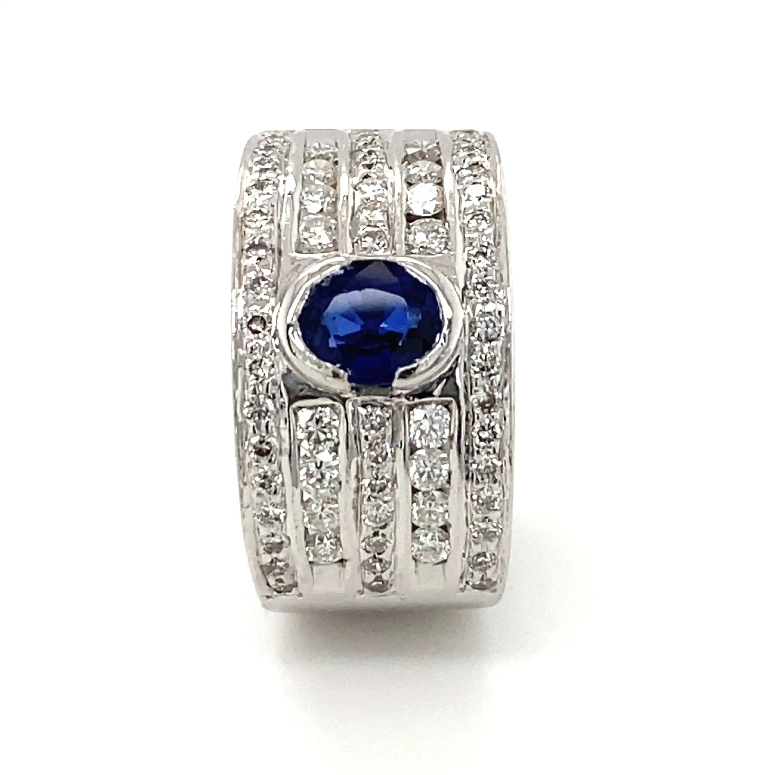 Ring Weißgold mit Saphir und Brillanten Ring Weißgold mit Saphir und Brillanten