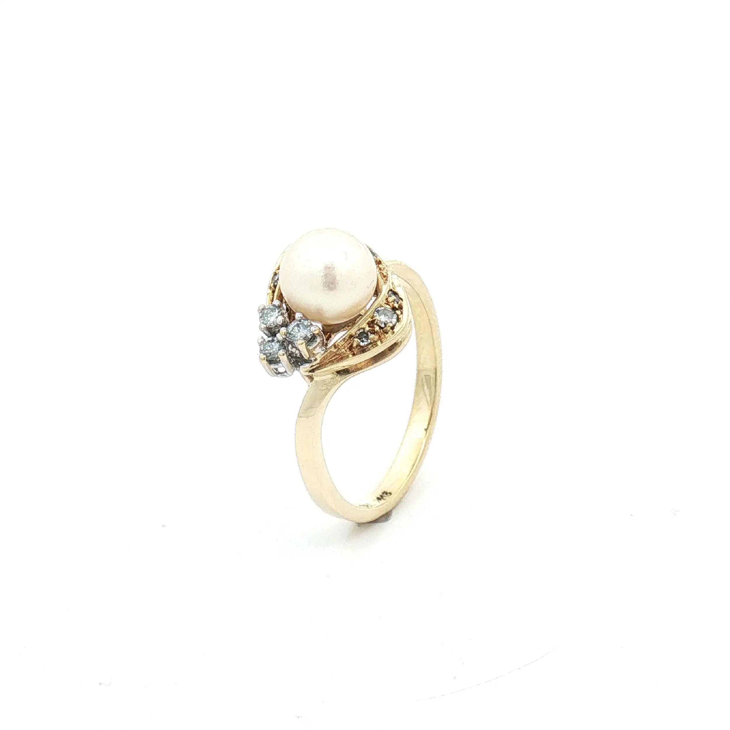 Ring Gelbgold mit Perle und Brillanten