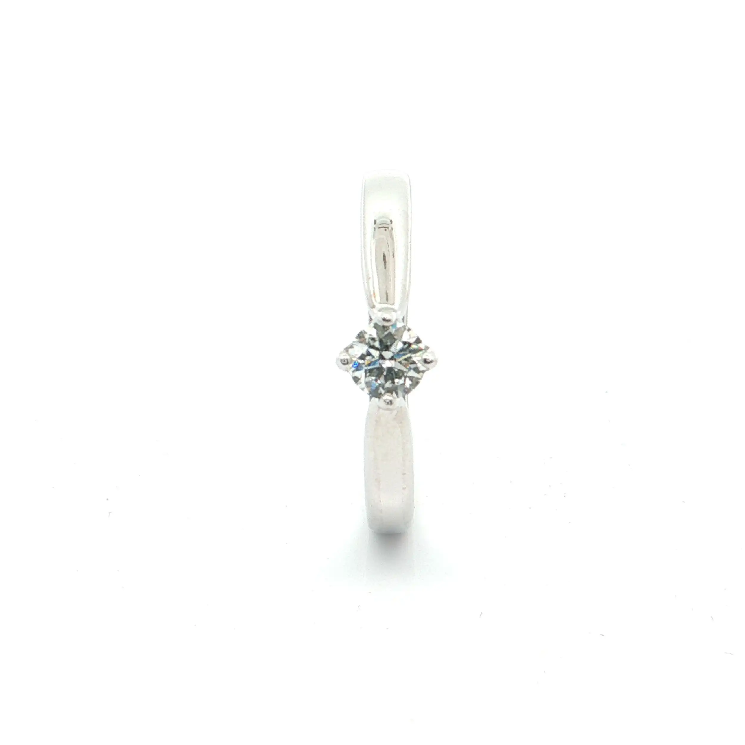 Solitärring Weißgold mit Brillant 0,15ct