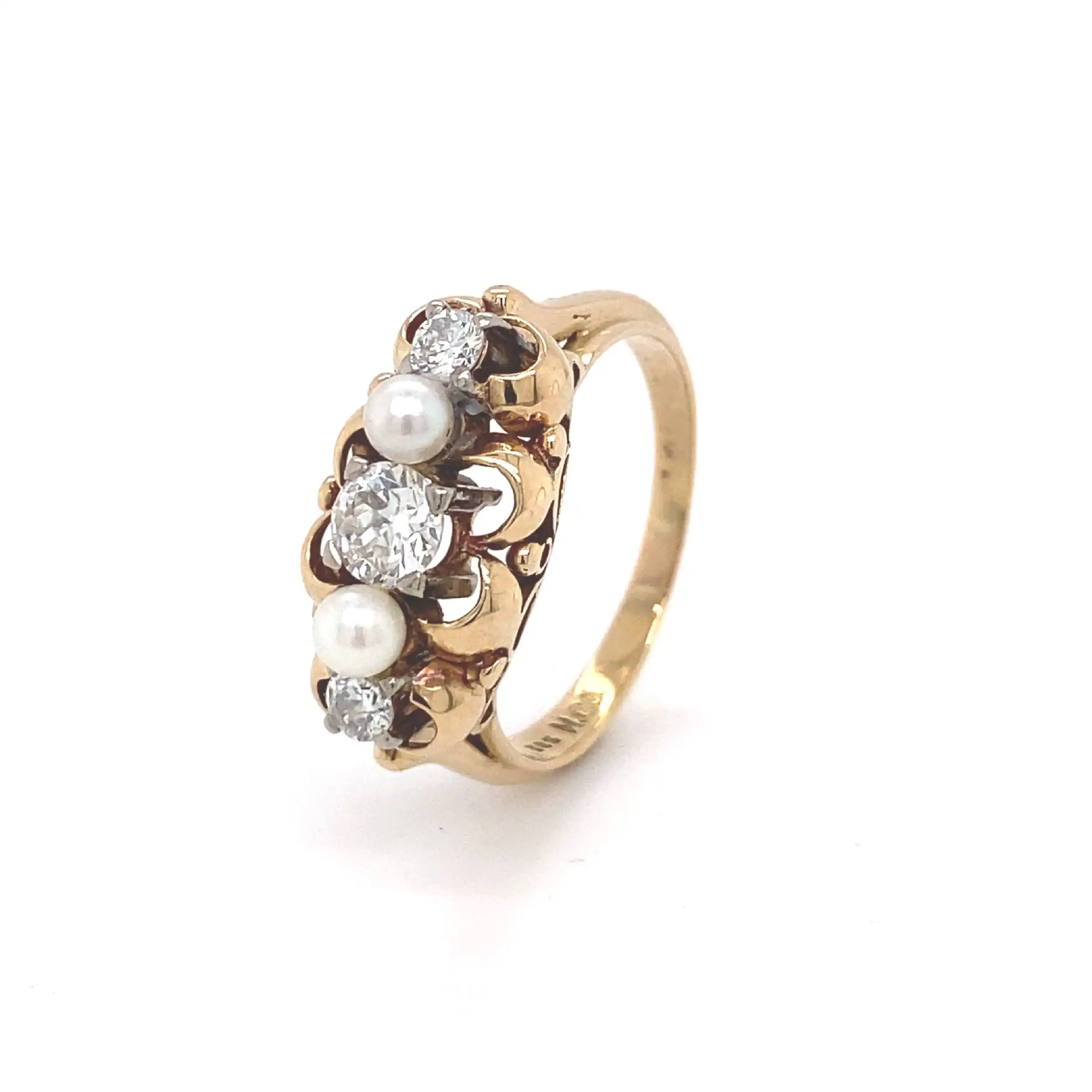 Ring Gelbgold mit Perlen und Brillanten Ring Gelbgold mit Perlen und Brillanten