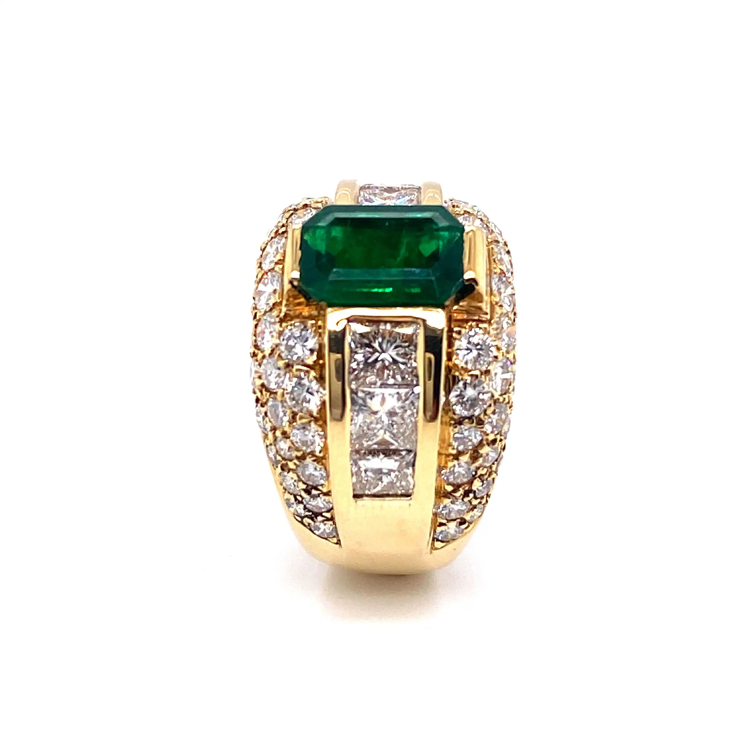 Ring mit kolumbianischem-Smaragd ca. 1,9 ct Brillanten Melee 3,82ct, mit Expertise von EPL Ring mit kolumbianischem-Smaragd ca. 1,9 ct Brillanten Melee 3,82ct, mit Expertise von EPL