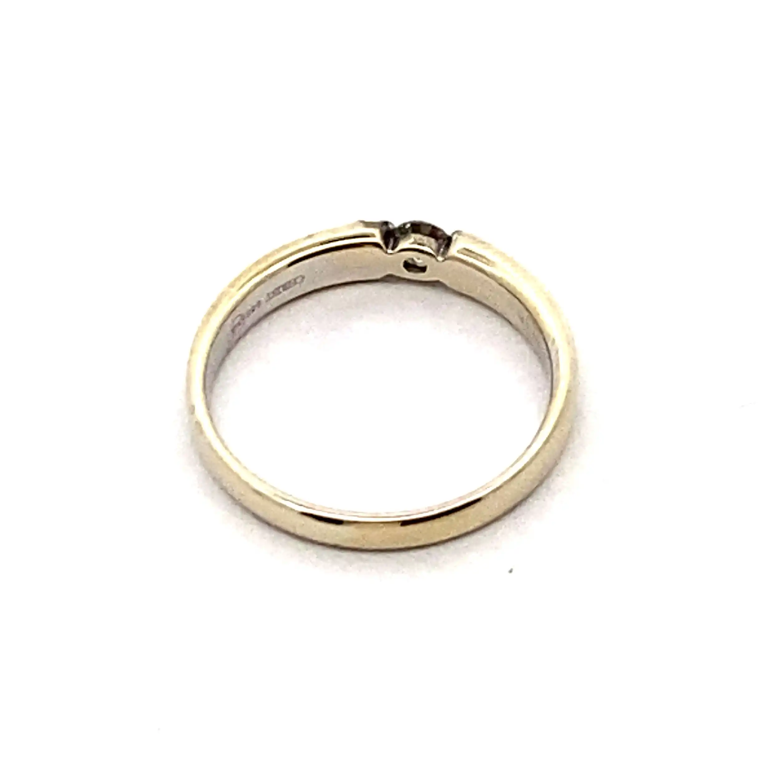 Ring Weißgold "Christ" mit Solitär Brillant, graviert mit 0,10ct Ring Weißgold "Christ" mit Solitär Brillant, graviert mit 0,10ct