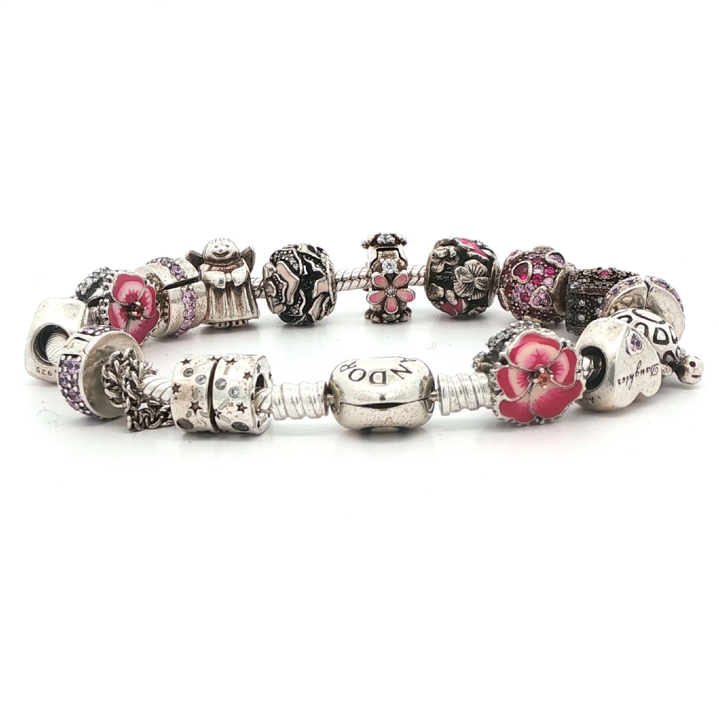 Pandora Armband mit 14 Charms